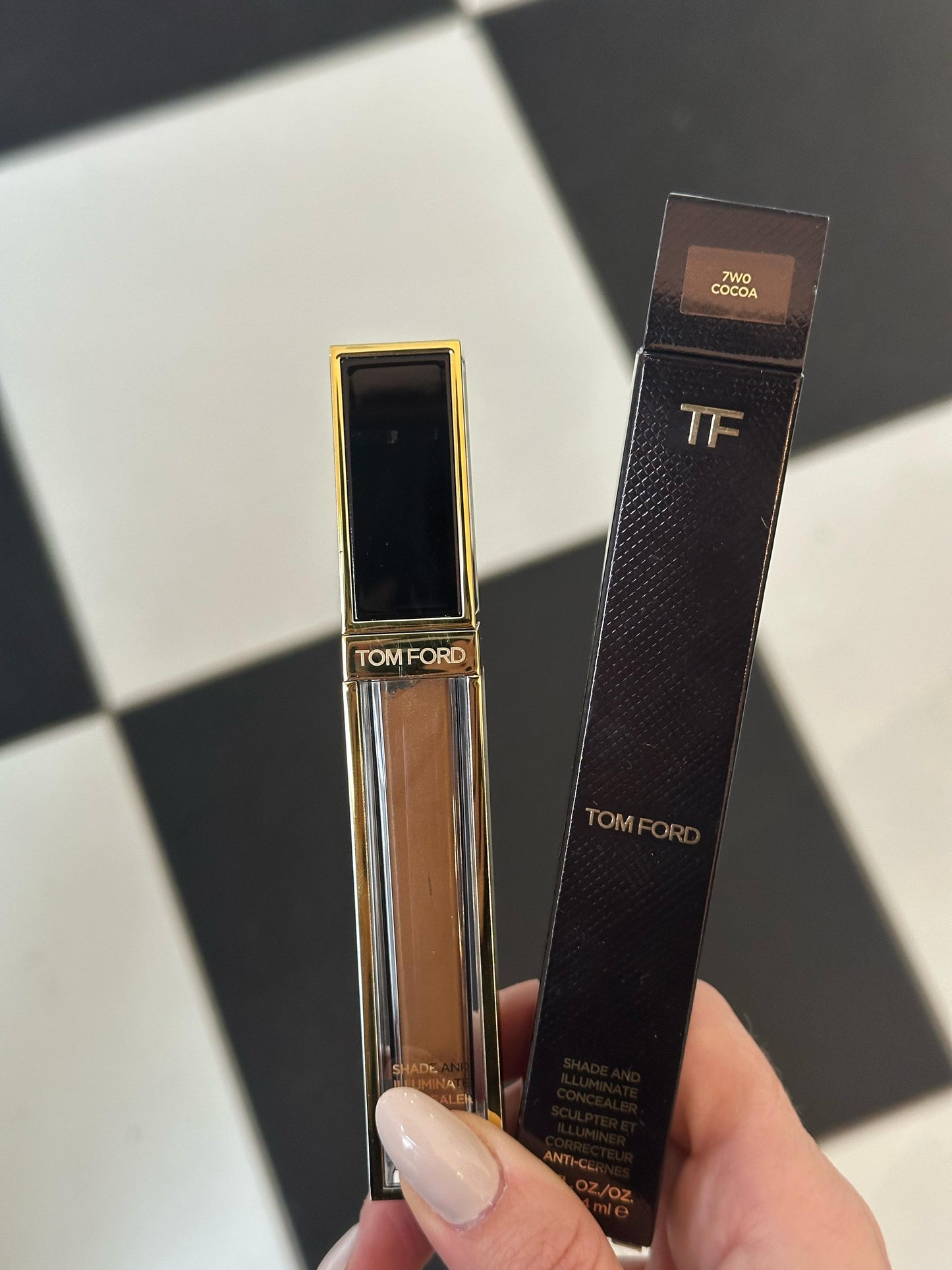 TOM FORD Shade And Illuminate Concealer