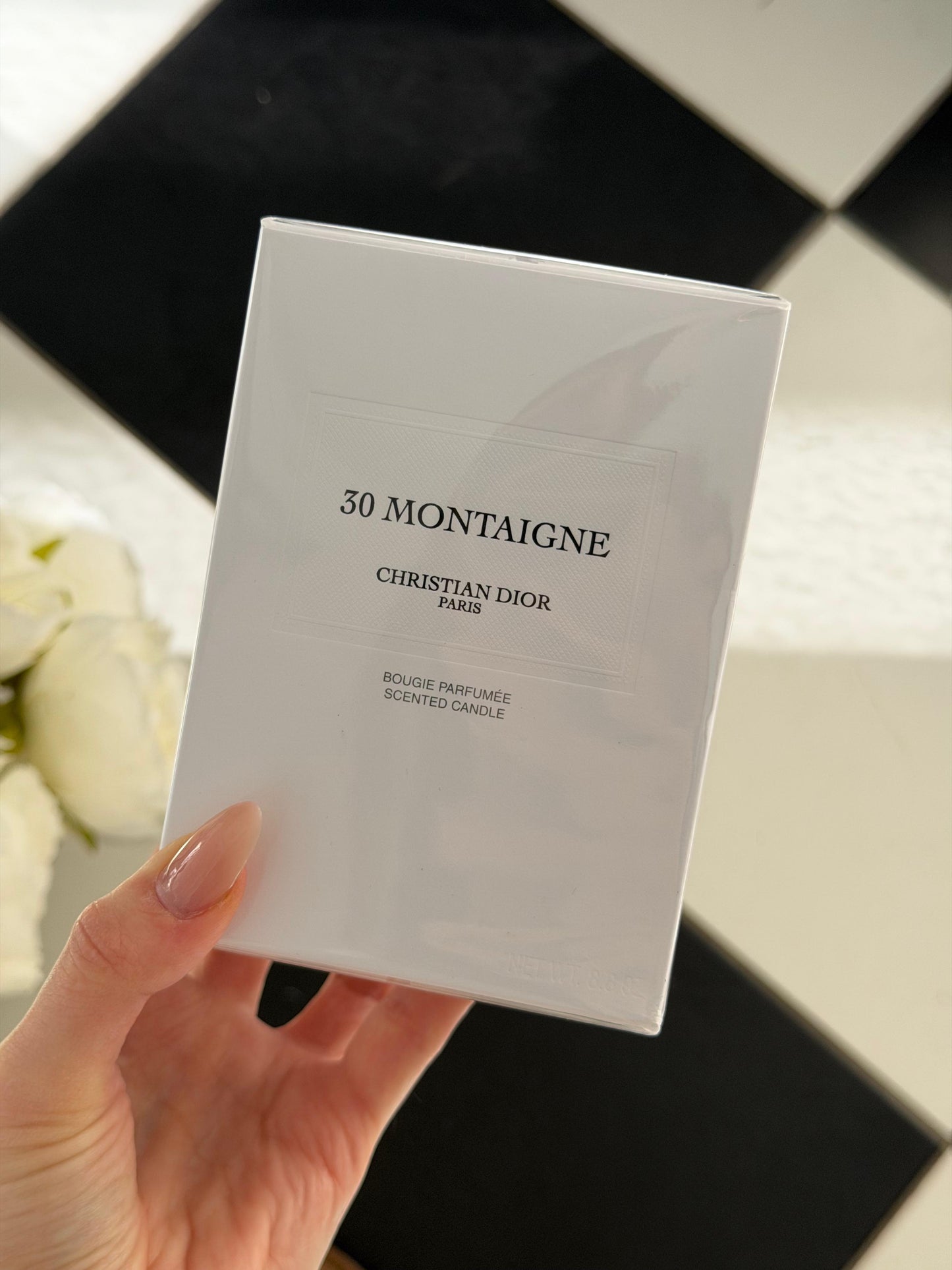 DIOR 30 Montaigne Scented Candle - Amber and Spicy Notes