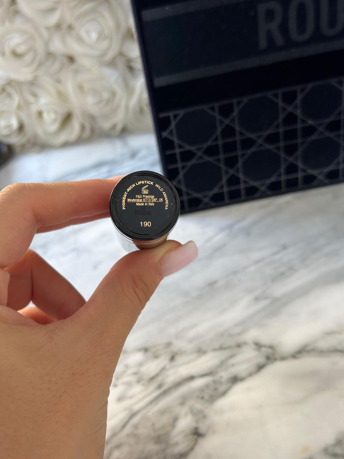 GUCCI Luxurious Pigment Rich Lipstick - Wild Amarena