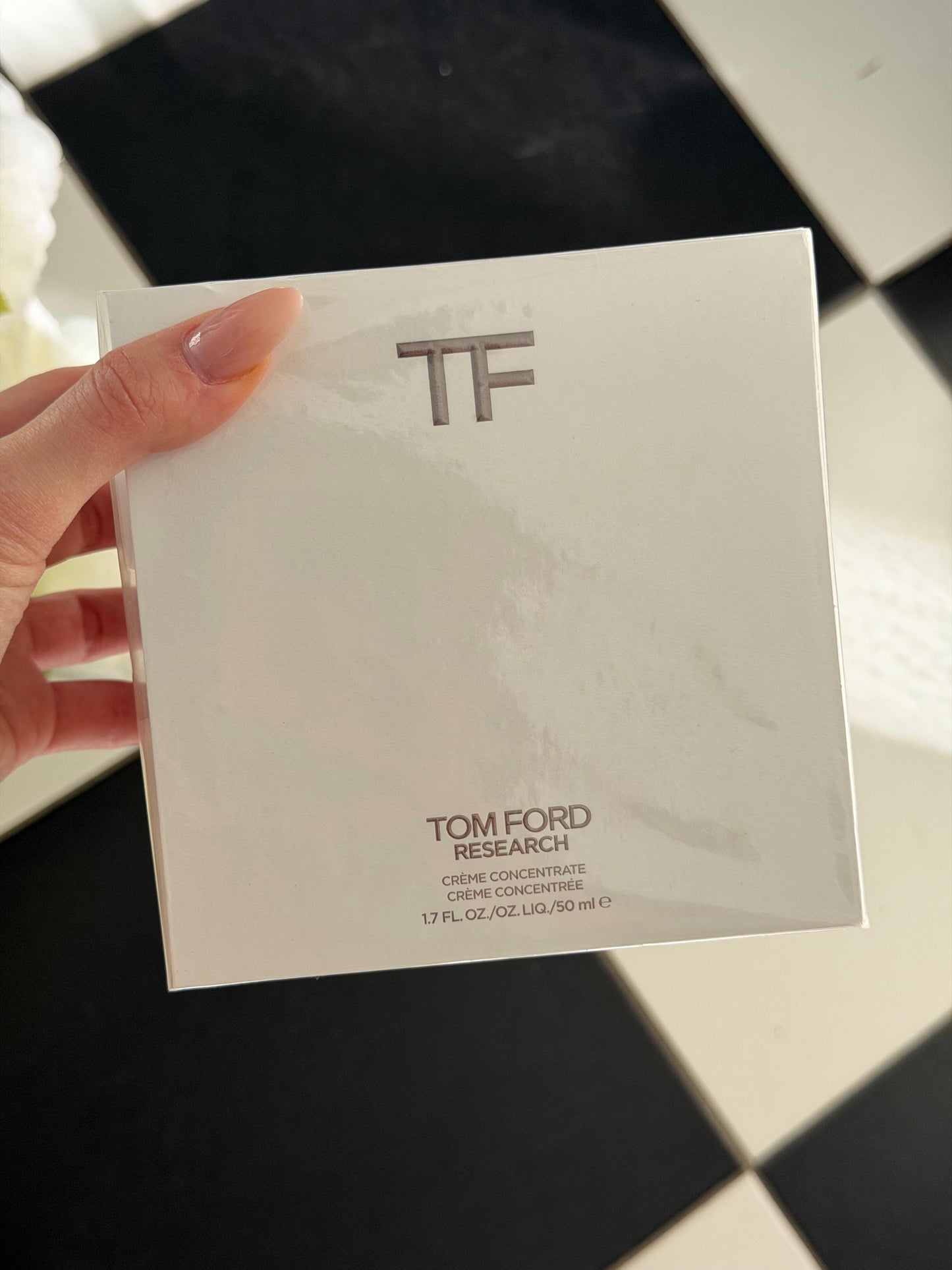 TOM FORD Research Cream Concentrate
Hydrating, Ultra-Rich Cream With A Feather-Light Feel