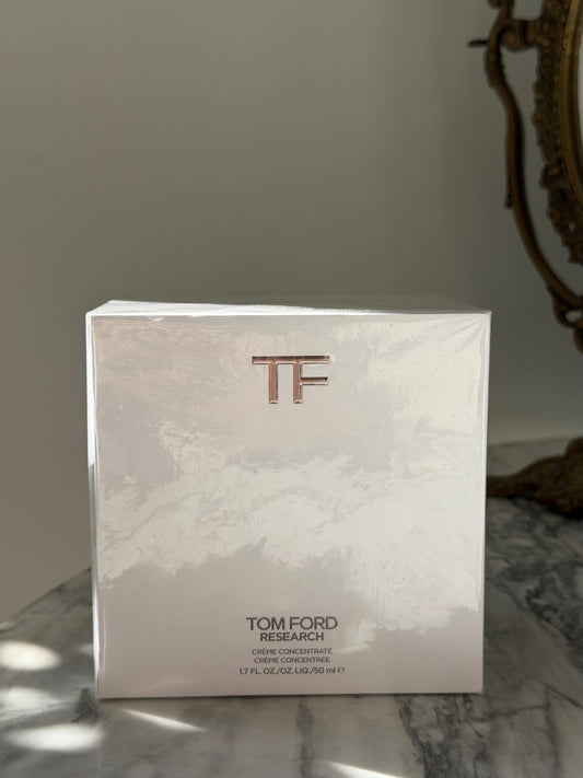 TOM FORD Research Cream Concentrate
Hydrating, Ultra-Rich Cream With A Feather-Light Feel