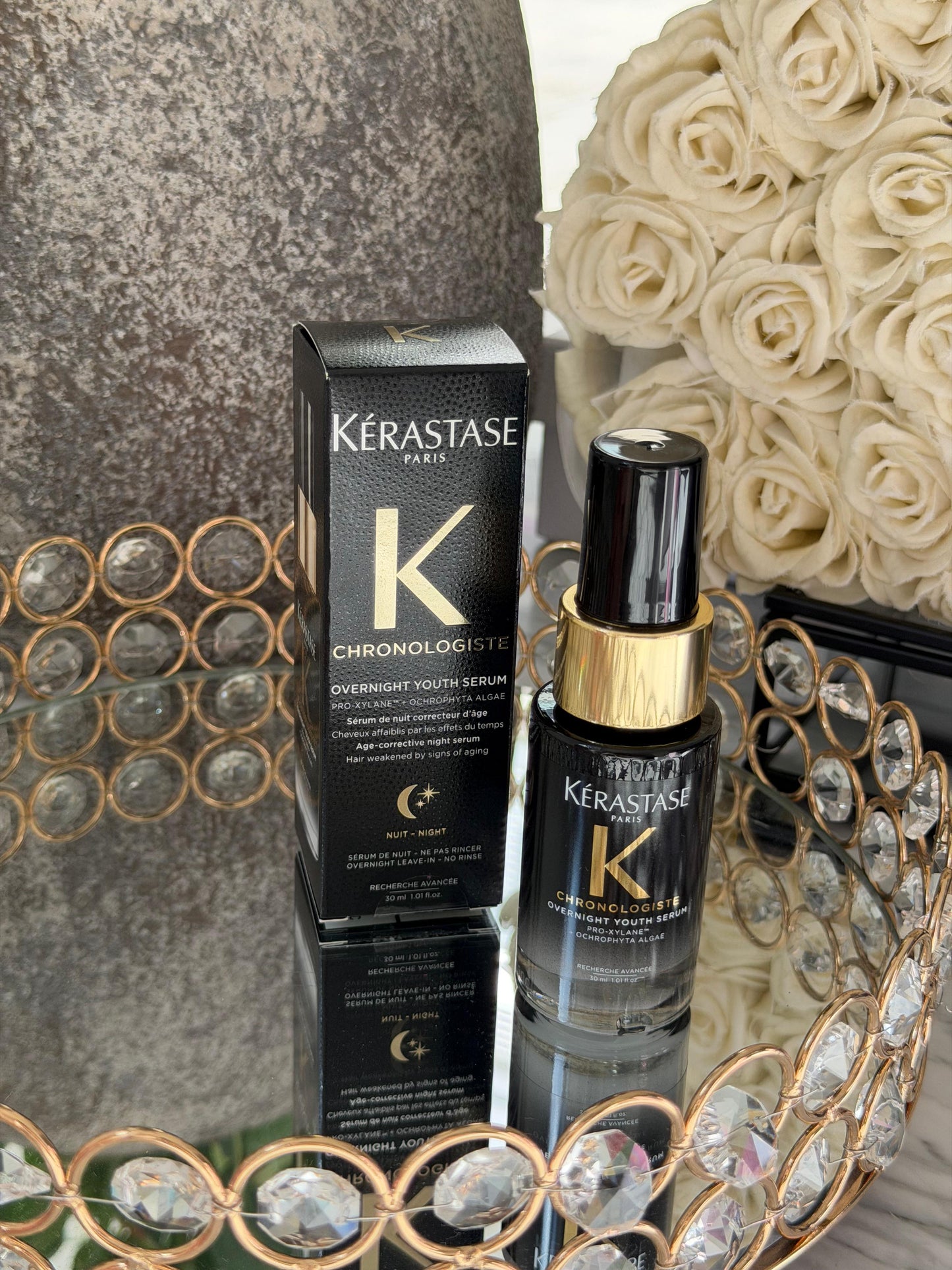 KERASTASE Chronologiste Overnight Youth Serum
Luxurious Overnight Age-Corrective Leave-In Hair Serum