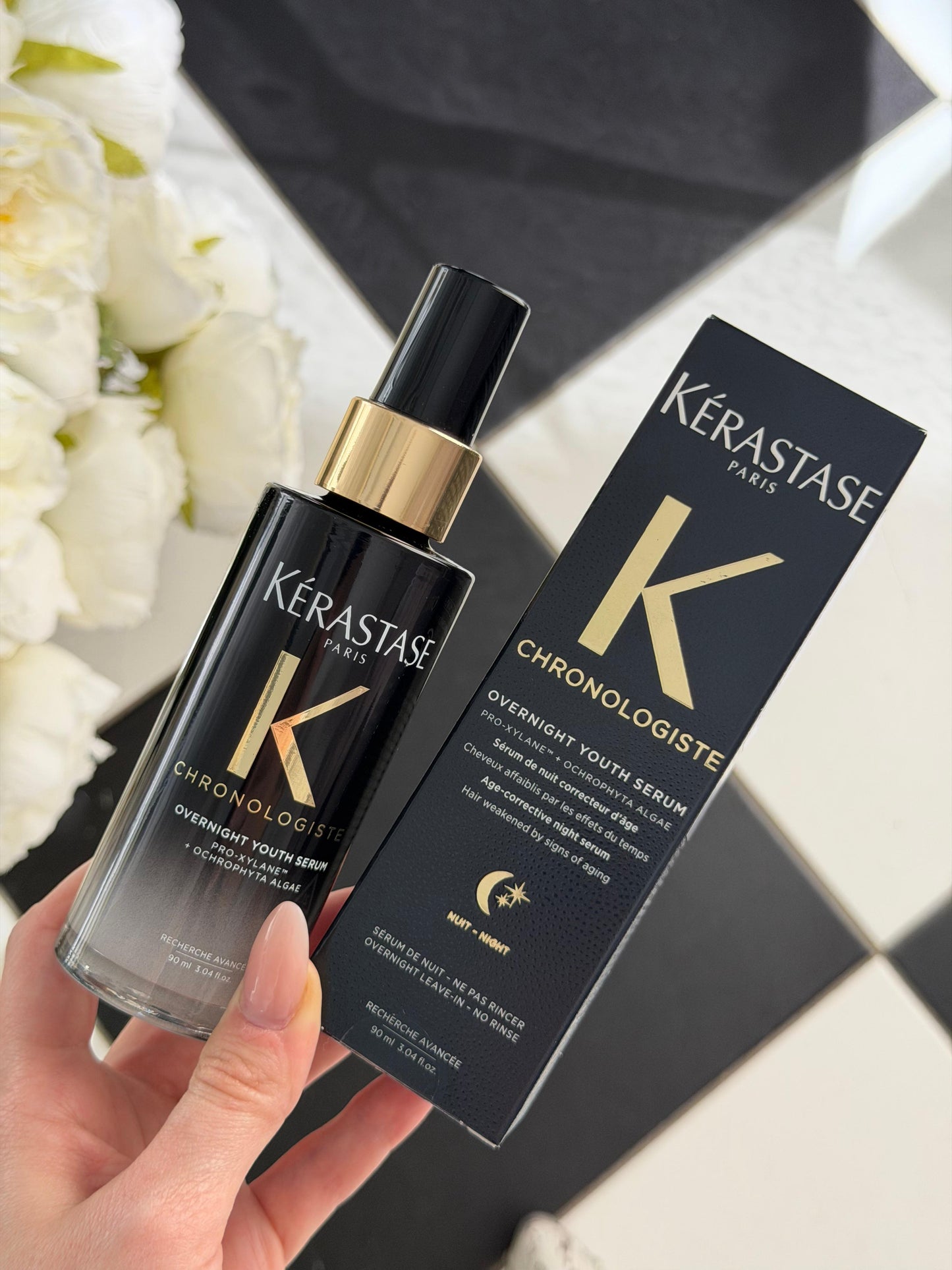 KERASTASE Chronologiste Overnight Youth Serum
Luxurious Overnight Age-Corrective Leave-In Hair Serum