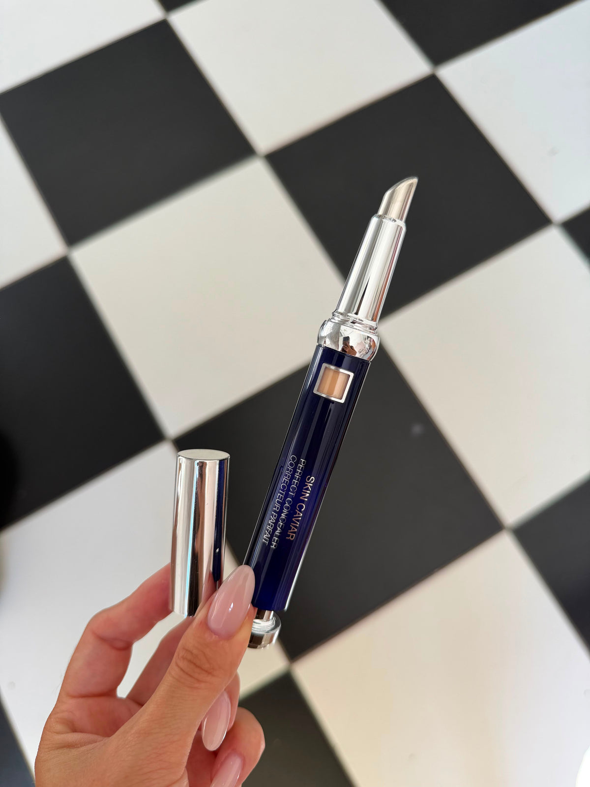 LA PRAIRIE Skin Caviar Perfect Concealer (2)