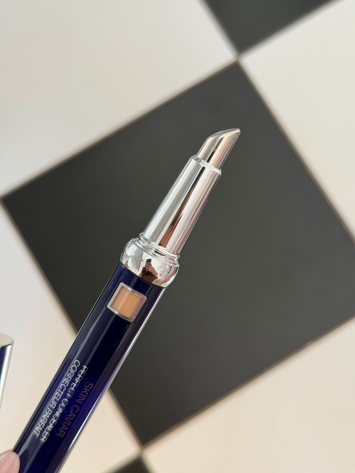 LA PRAIRIE Skin Caviar Perfect Concealer (2)