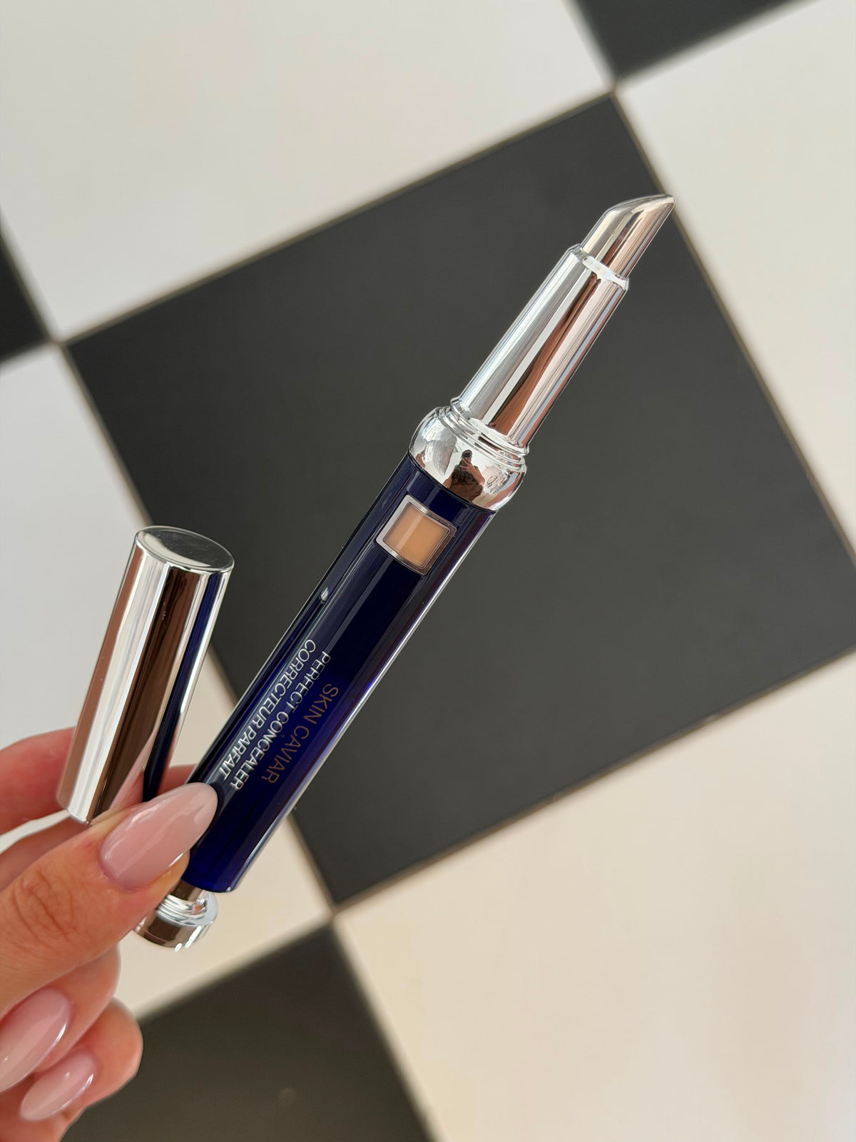 LA PRAIRIE Skin Caviar Perfect Concealer (2)