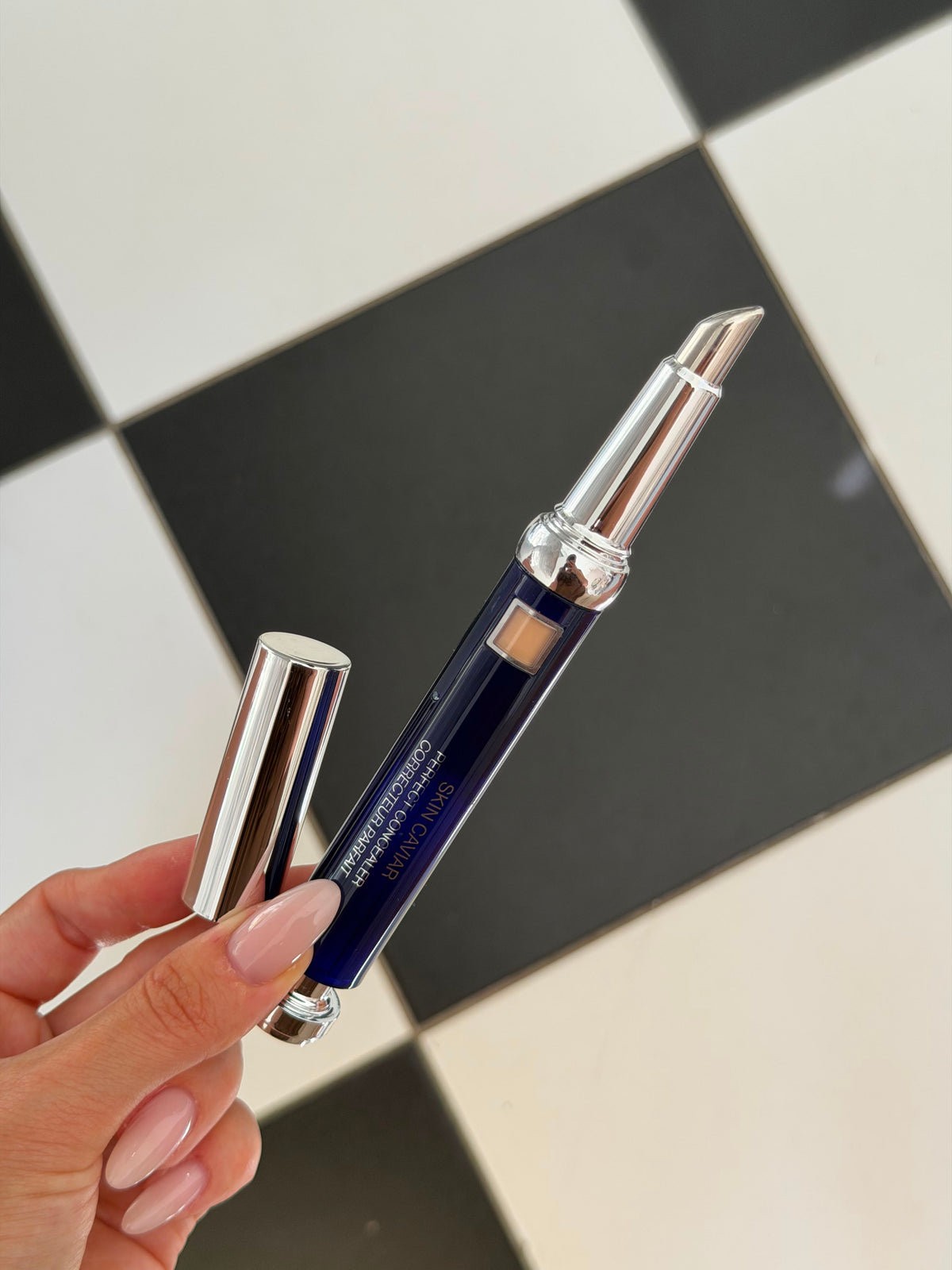 LA PRAIRIE Skin Caviar Perfect Concealer (2)
