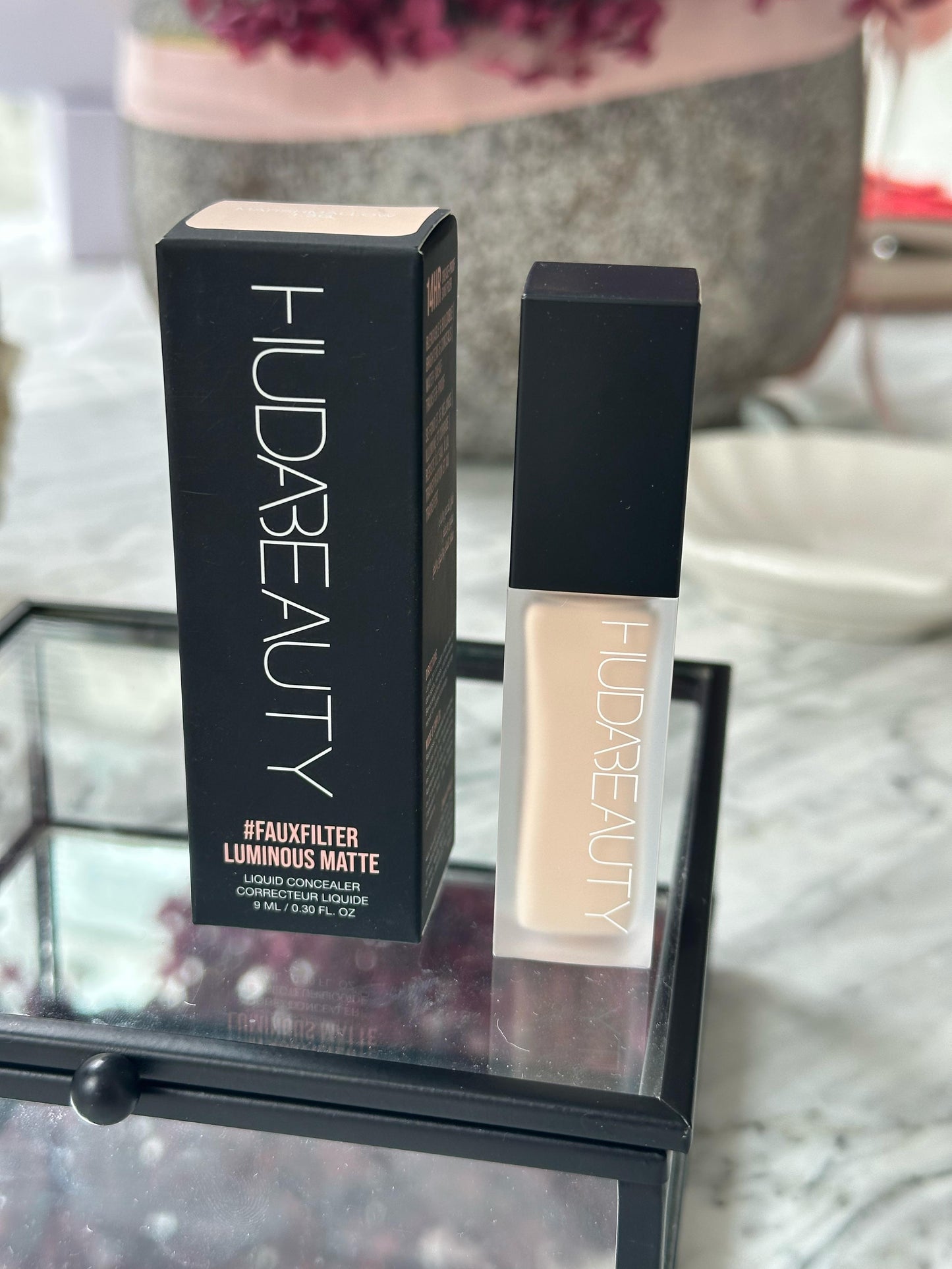 HUDA BEAUTY FauxFilter Luminous Matte Concealer (1.3G)