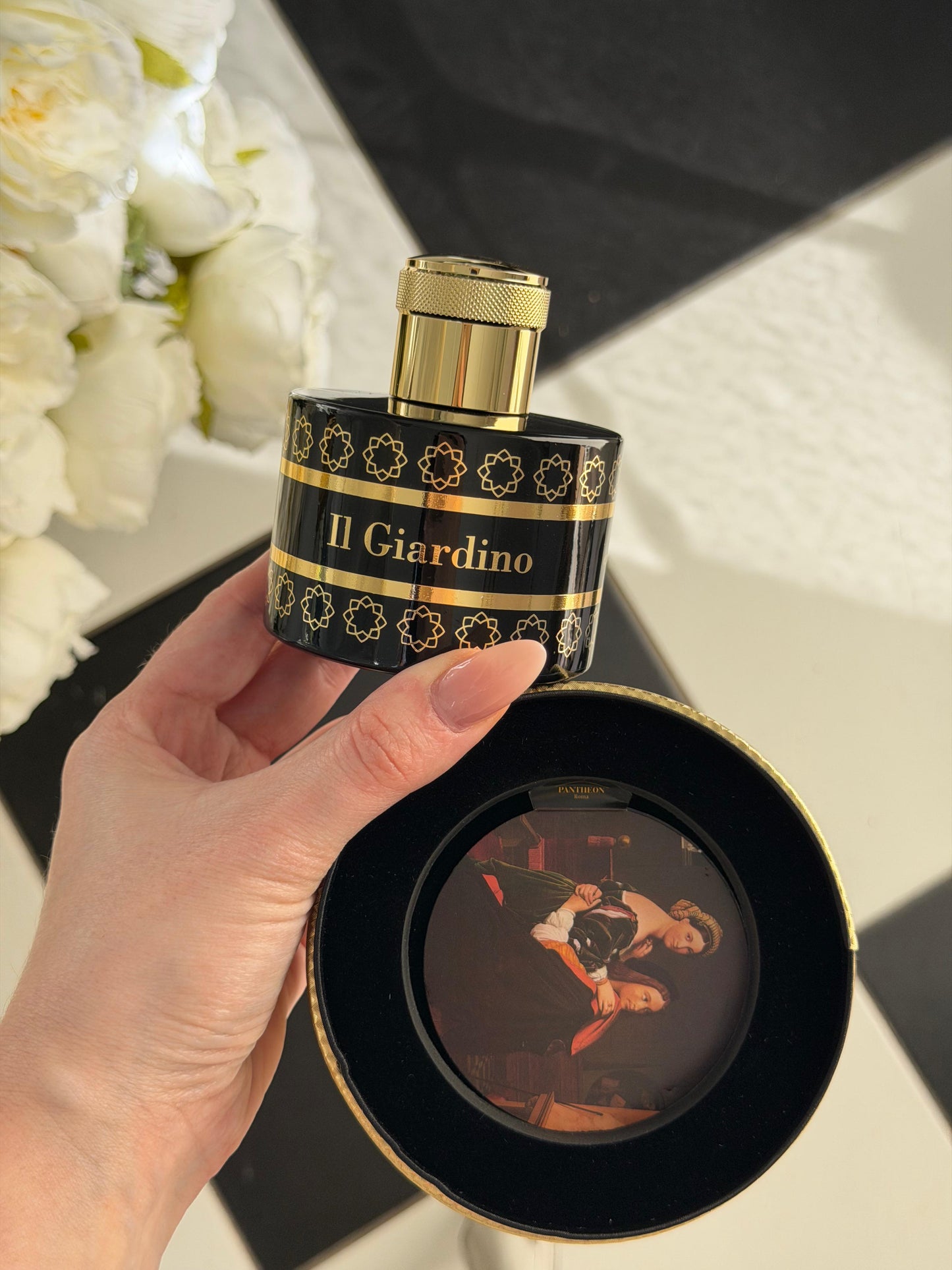 PANTHEON ROMA
Il Giardino Extrait De Parfum 100ml
Unisex, Green Woody Fragrance