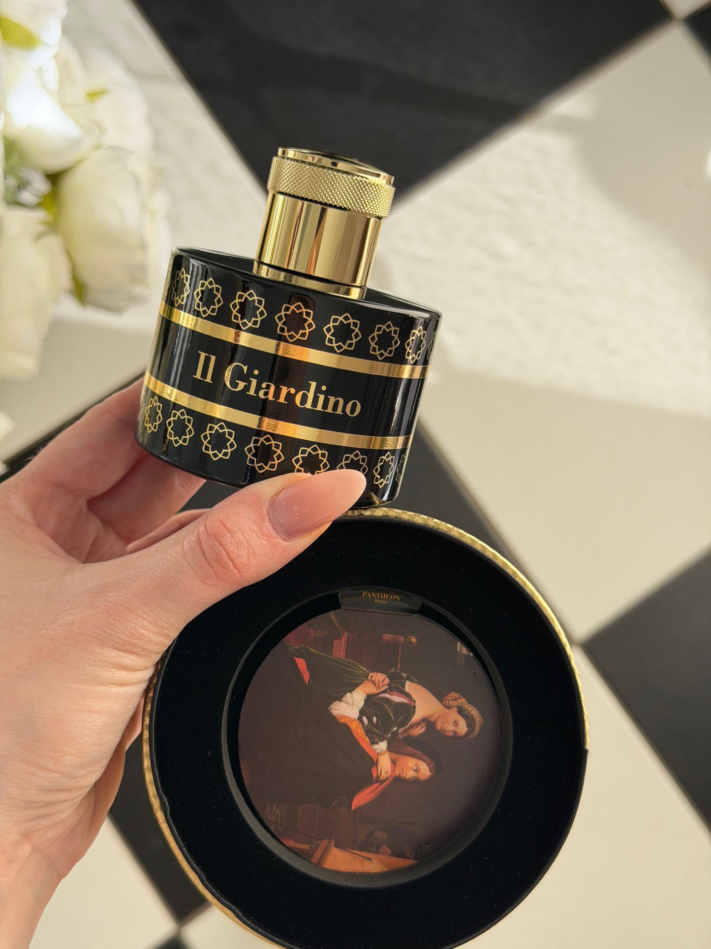 PANTHEON ROMA
Il Giardino Extrait De Parfum 100ml
Unisex, Green Woody Fragrance