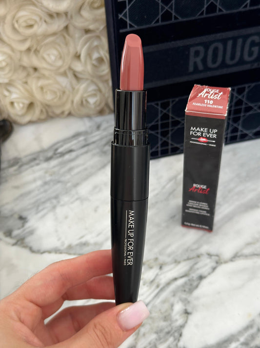 MAKE UP FOR EVER Rouge Artist
Intende Color Beautifying Lipstick (110)