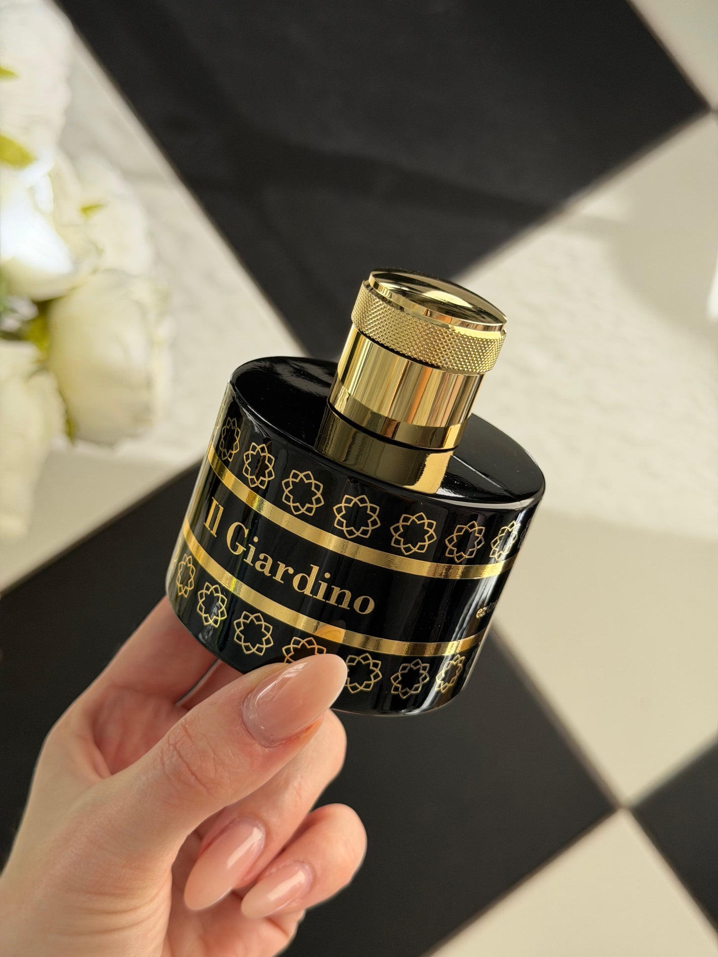 PANTHEON ROMA
Il Giardino Extrait De Parfum 100ml
Unisex, Green Woody Fragrance