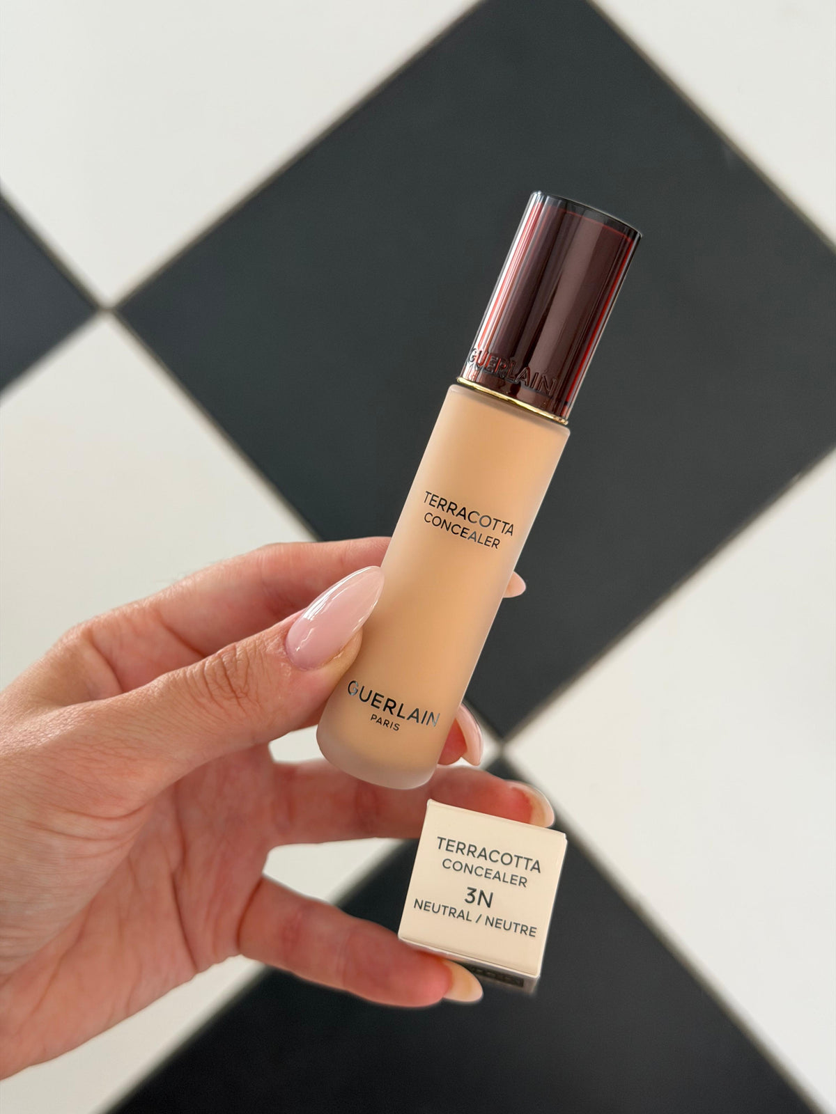GUERLAIN Terracotta Concealer (3N)
Natural Perfection 24H Wear – No-Transfer