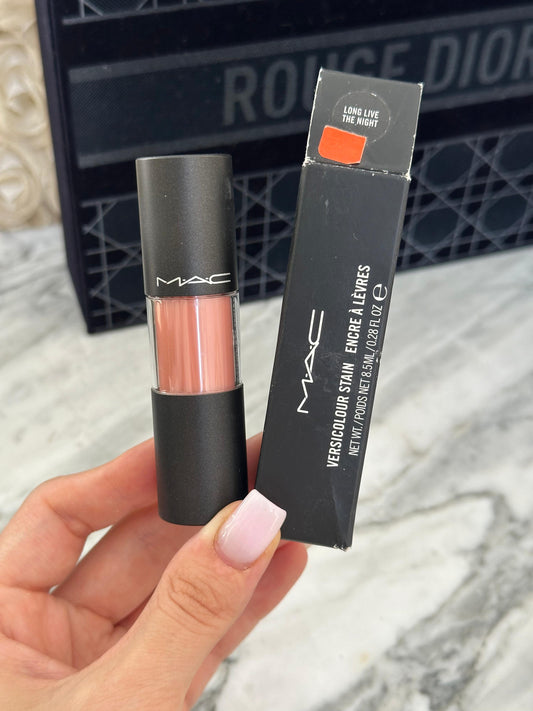 MAC Versicolour Varnish Cream Lip Stain - Long Live The Night