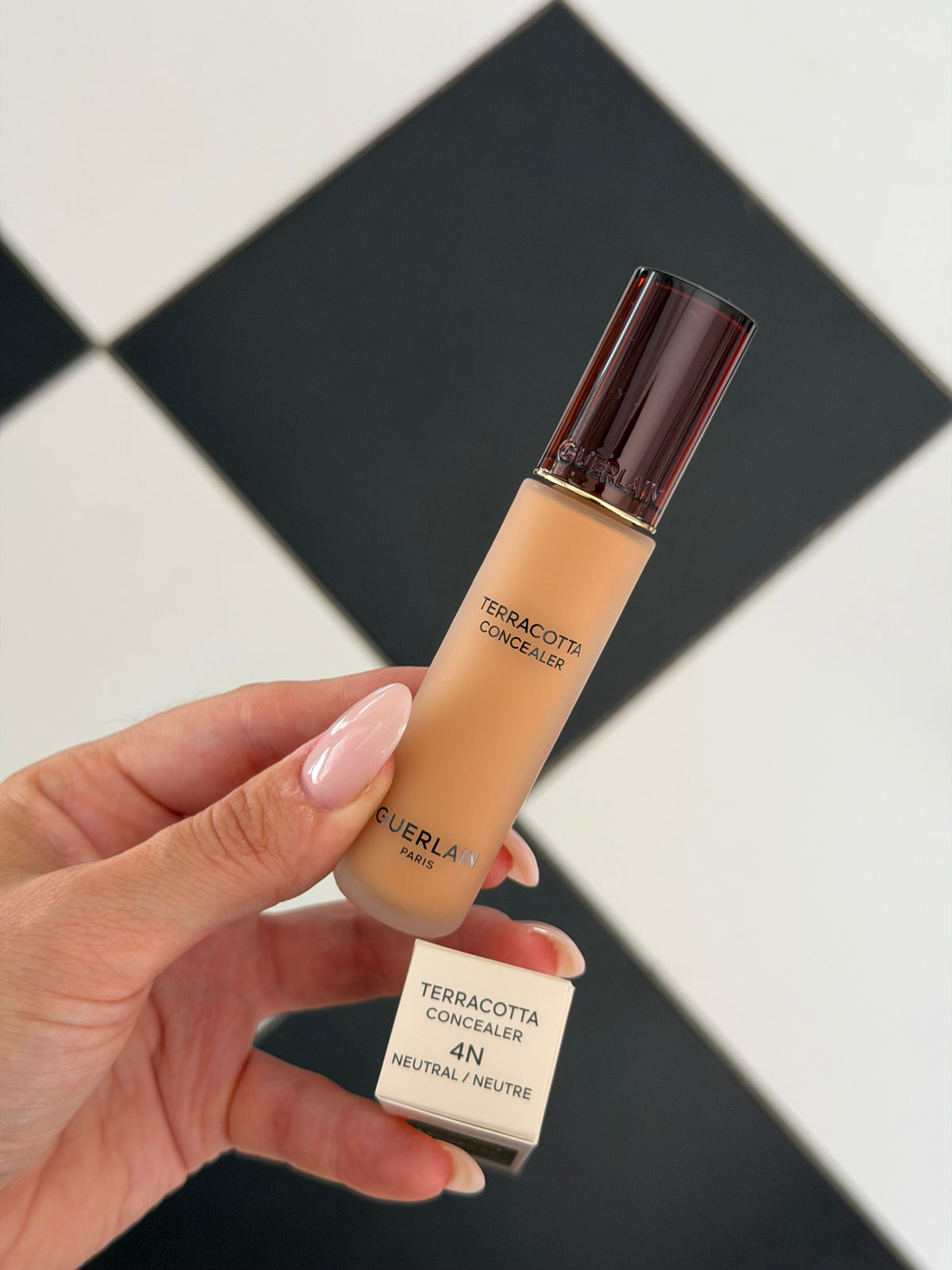 GUERLAIN Terracotta Concealer (4N)
Natural Perfection 24H Wear – No-Transfer