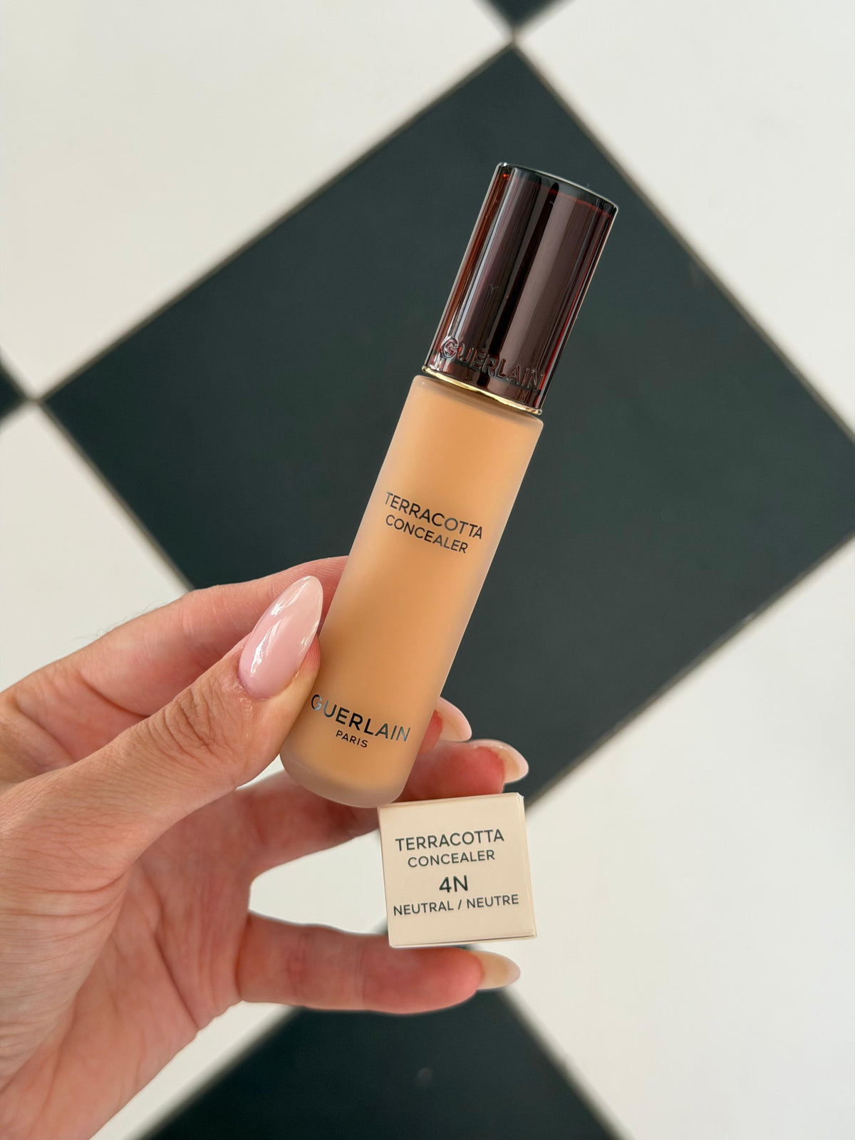 GUERLAIN Terracotta Concealer (4N)
Natural Perfection 24H Wear – No-Transfer