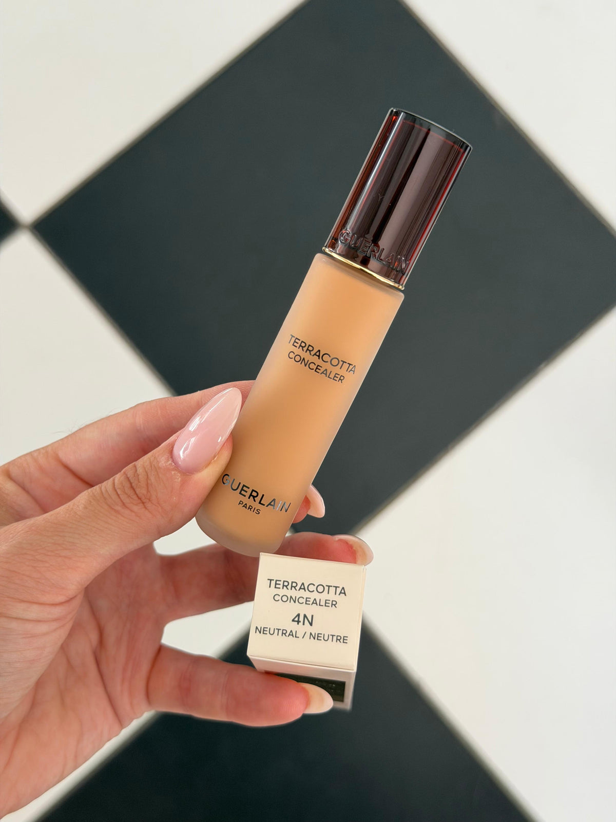 GUERLAIN Terracotta Concealer (4N)
Natural Perfection 24H Wear – No-Transfer
