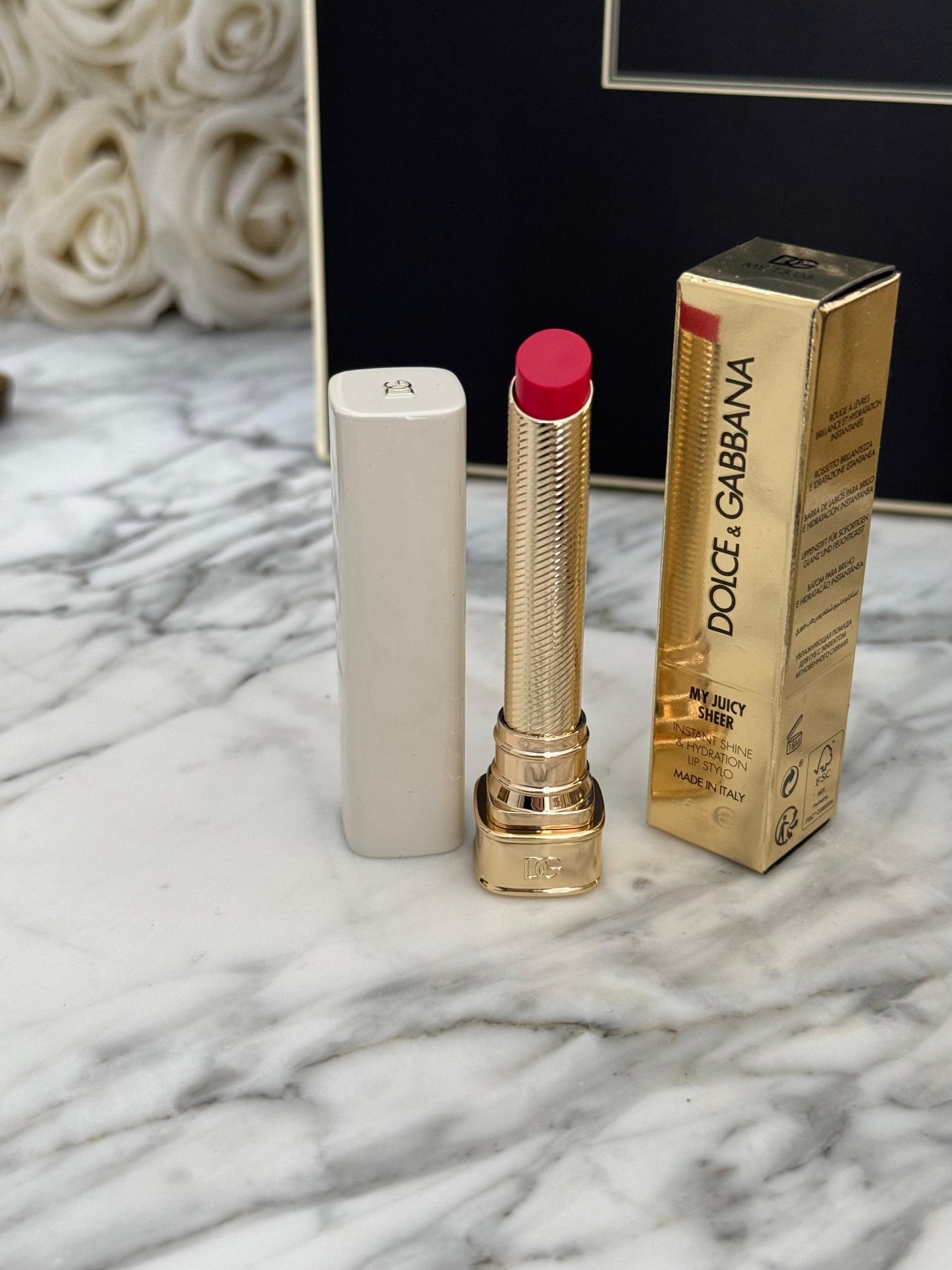 DOLCE&GABBANA My Juicy Sheer Lipstick - My 13.03
Instant Shine & Hydration Lip Stylo