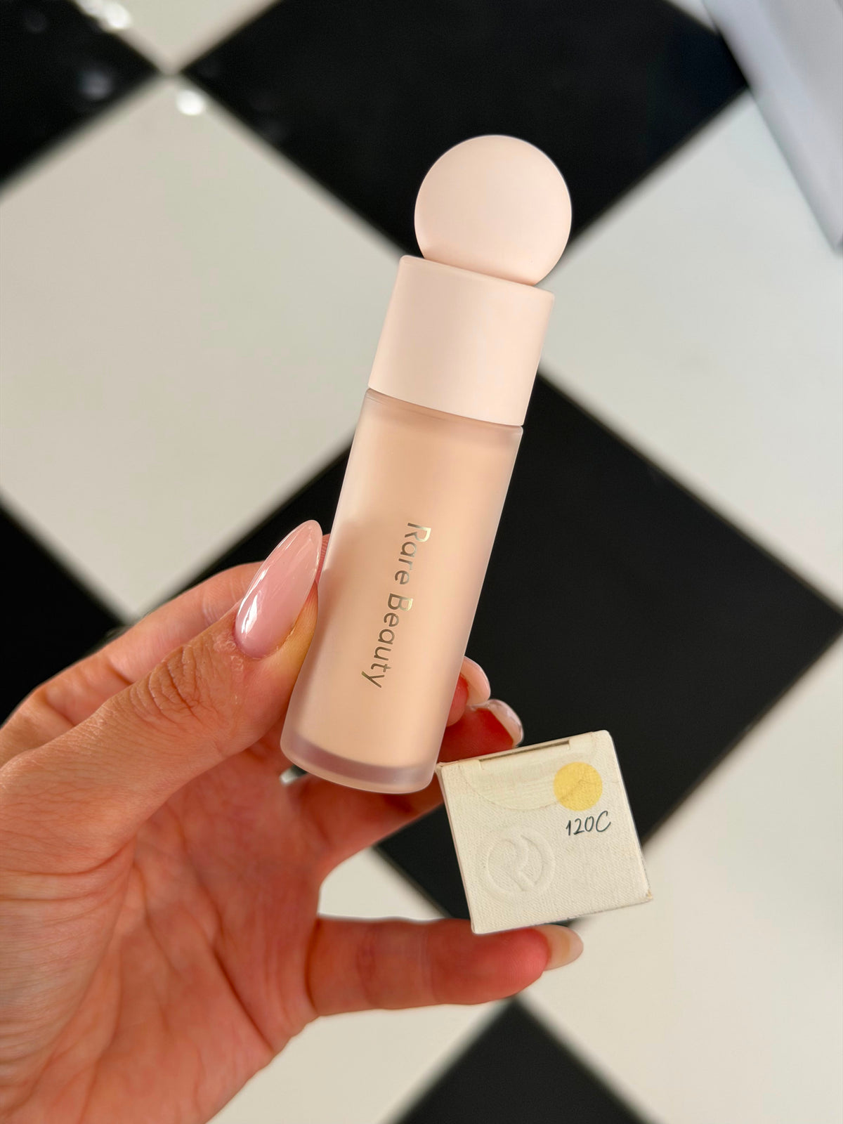 RARE BEAUTY Liquid Touch Brightening Concealer (120C)