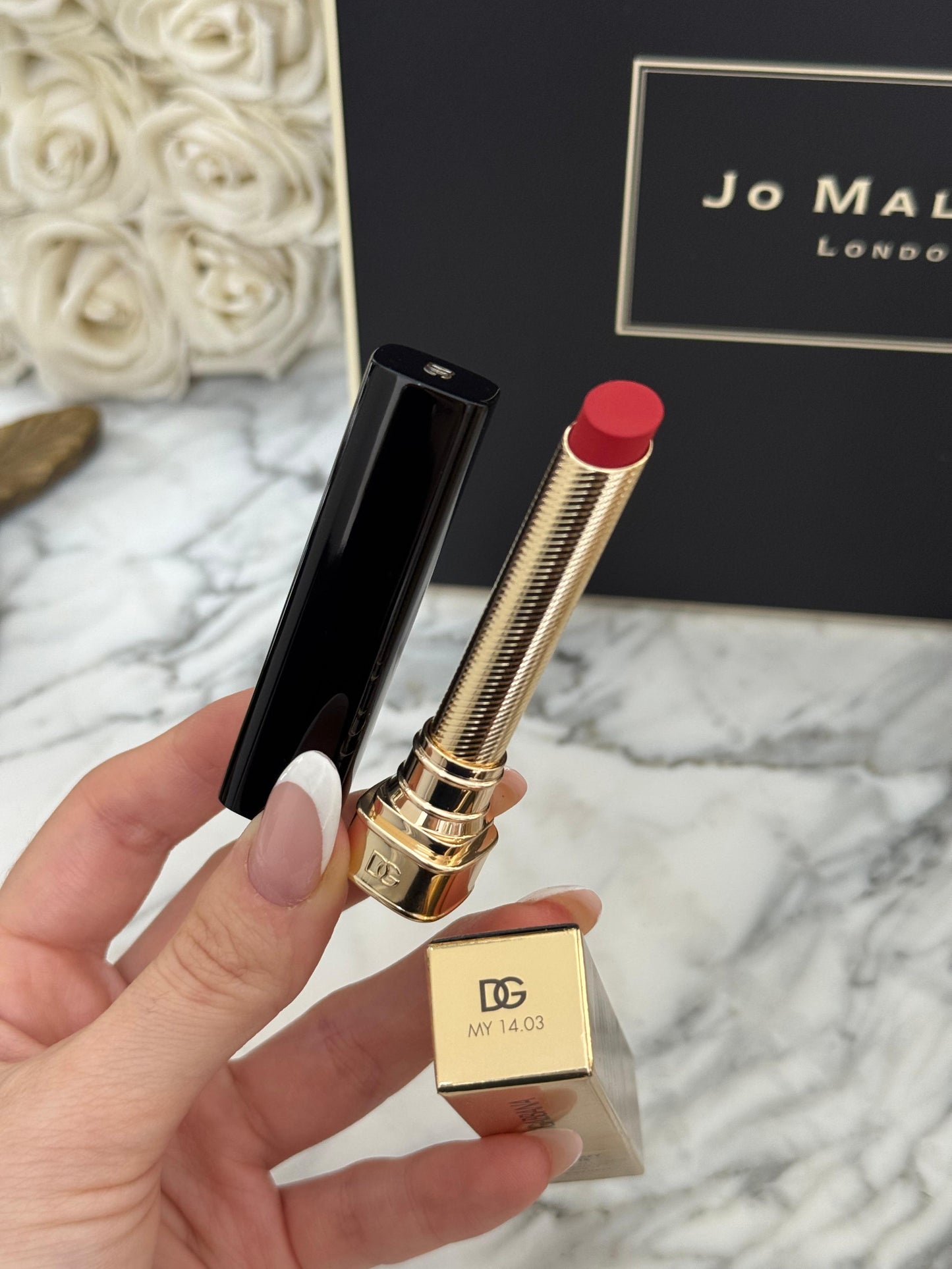DOLCE&GABBANA My Comfy Matte Lipstick - My 14.03
Instant Rich Color & Hydration Lip Stylo