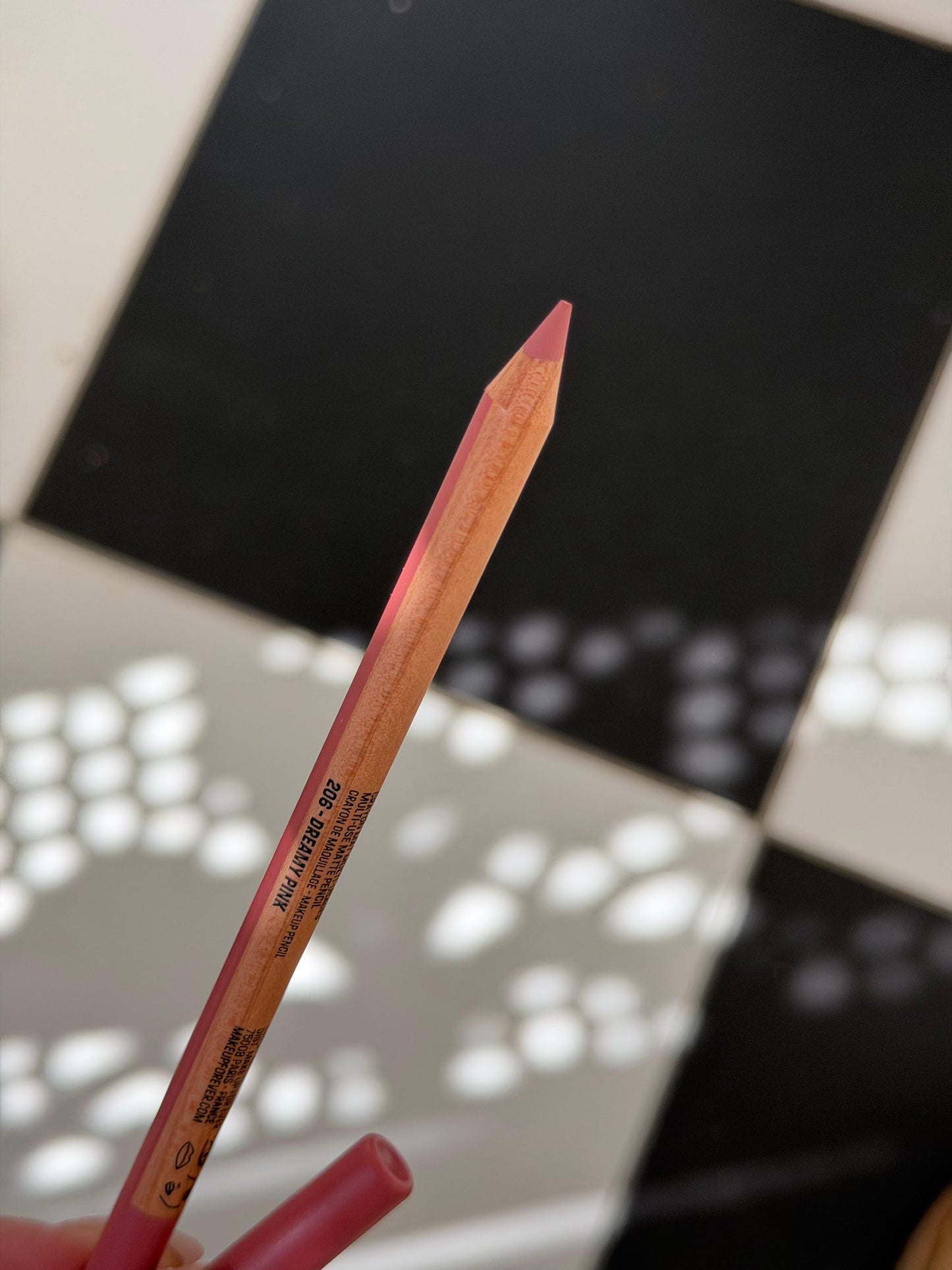 MAKE UP FOR EVER 
Artist Color Pencil (206)
Brow, Eye & Lip Liner