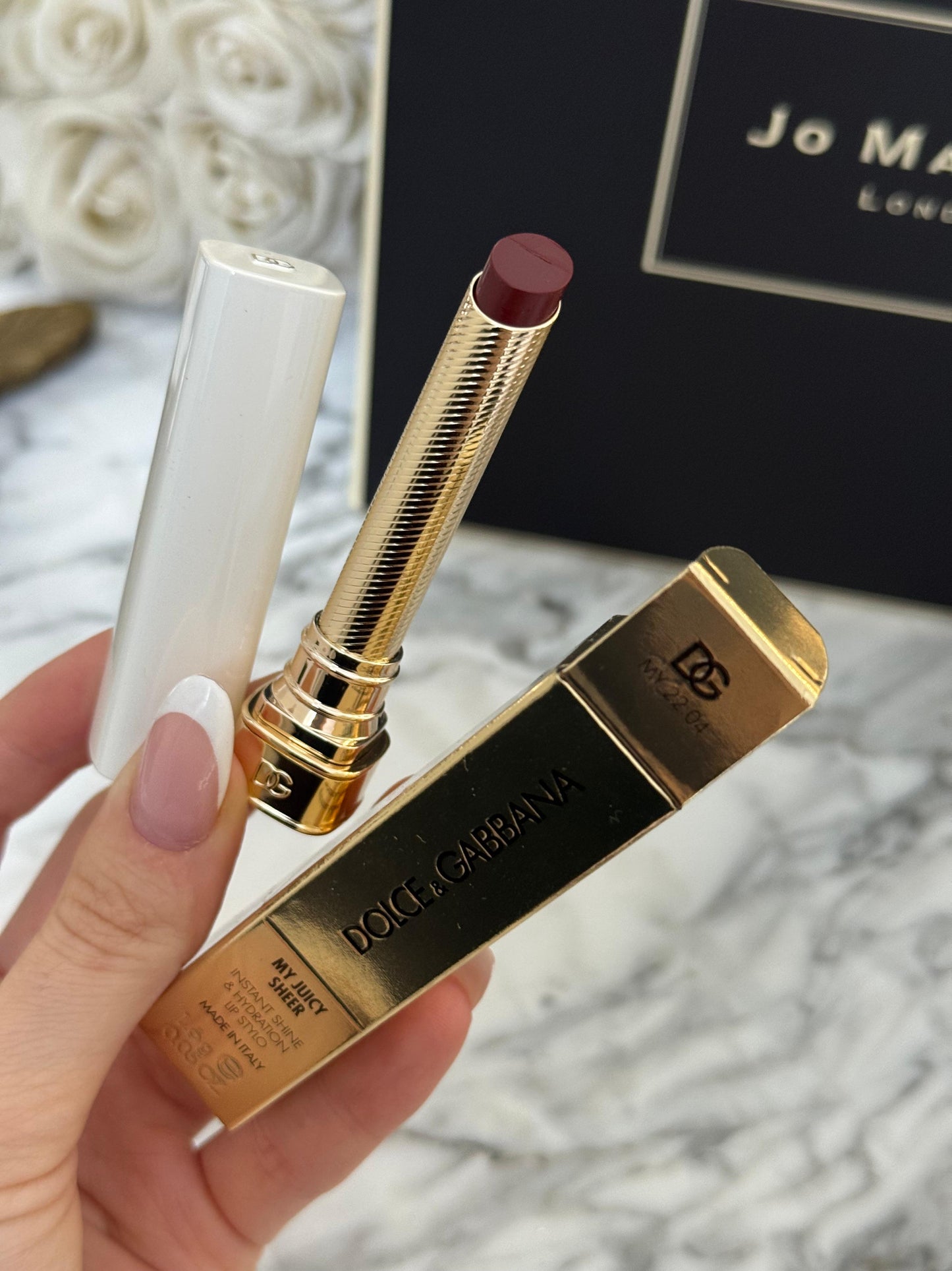 DOLCE&GABBANA My Juicy Sheer Lipstick - My 22.04
Instant Shine & Hydration Lip Stylo