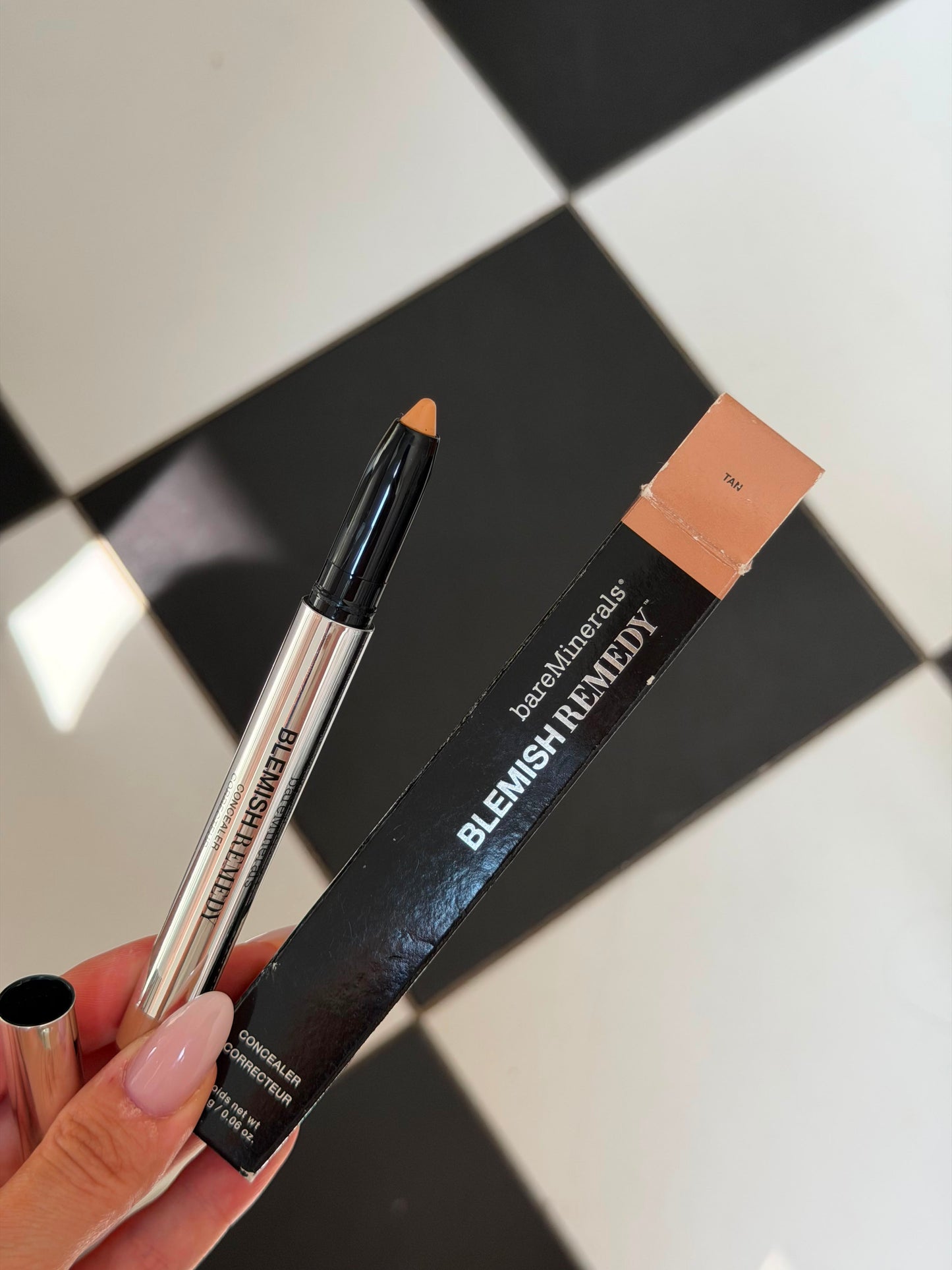 BARE MINERALS Blemish Remedy Full-Coverage Creamy Concealer - Tan