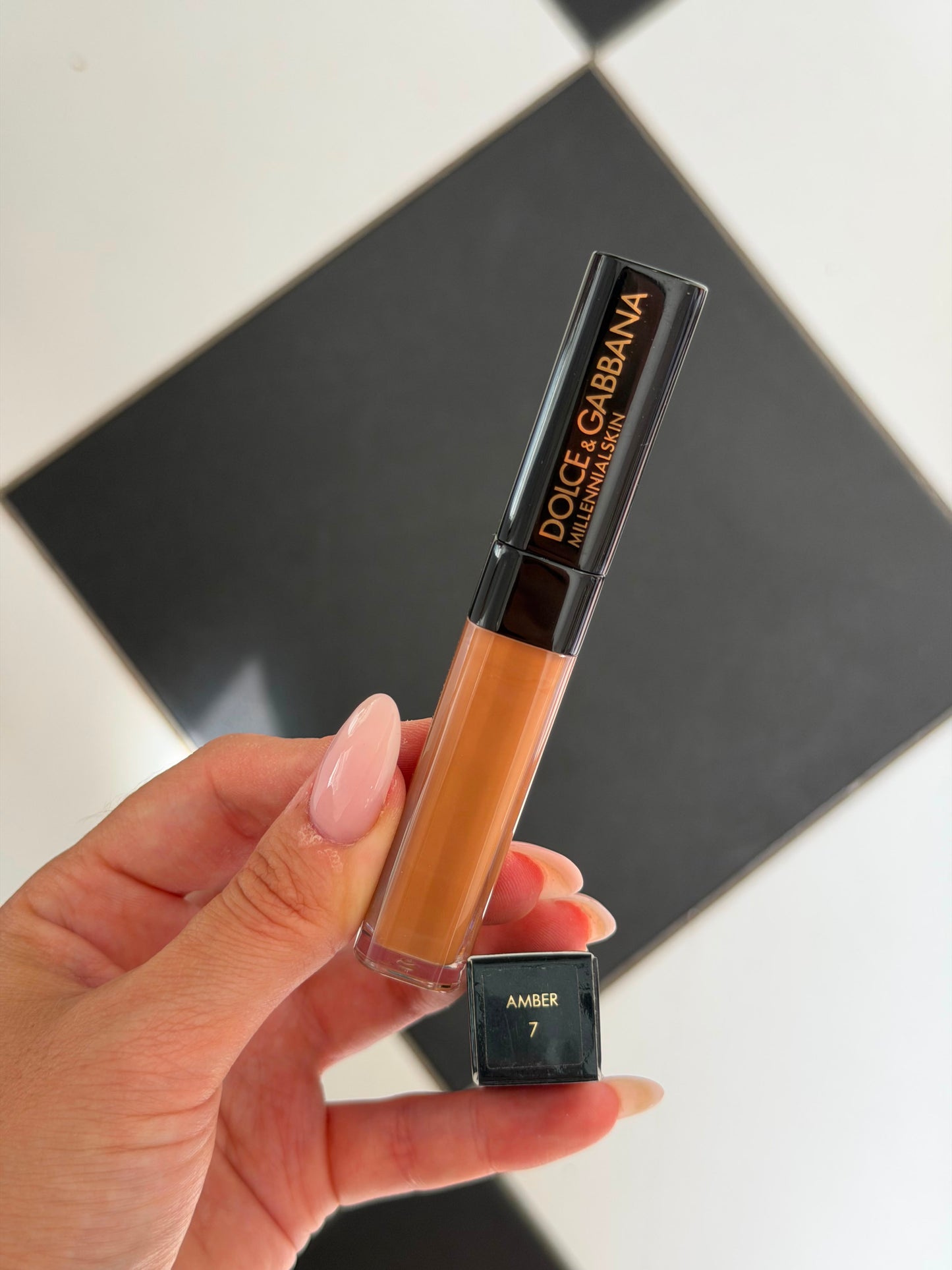 DOLCE&GABBANA
Millennial Skin Longwear Concealer (7)