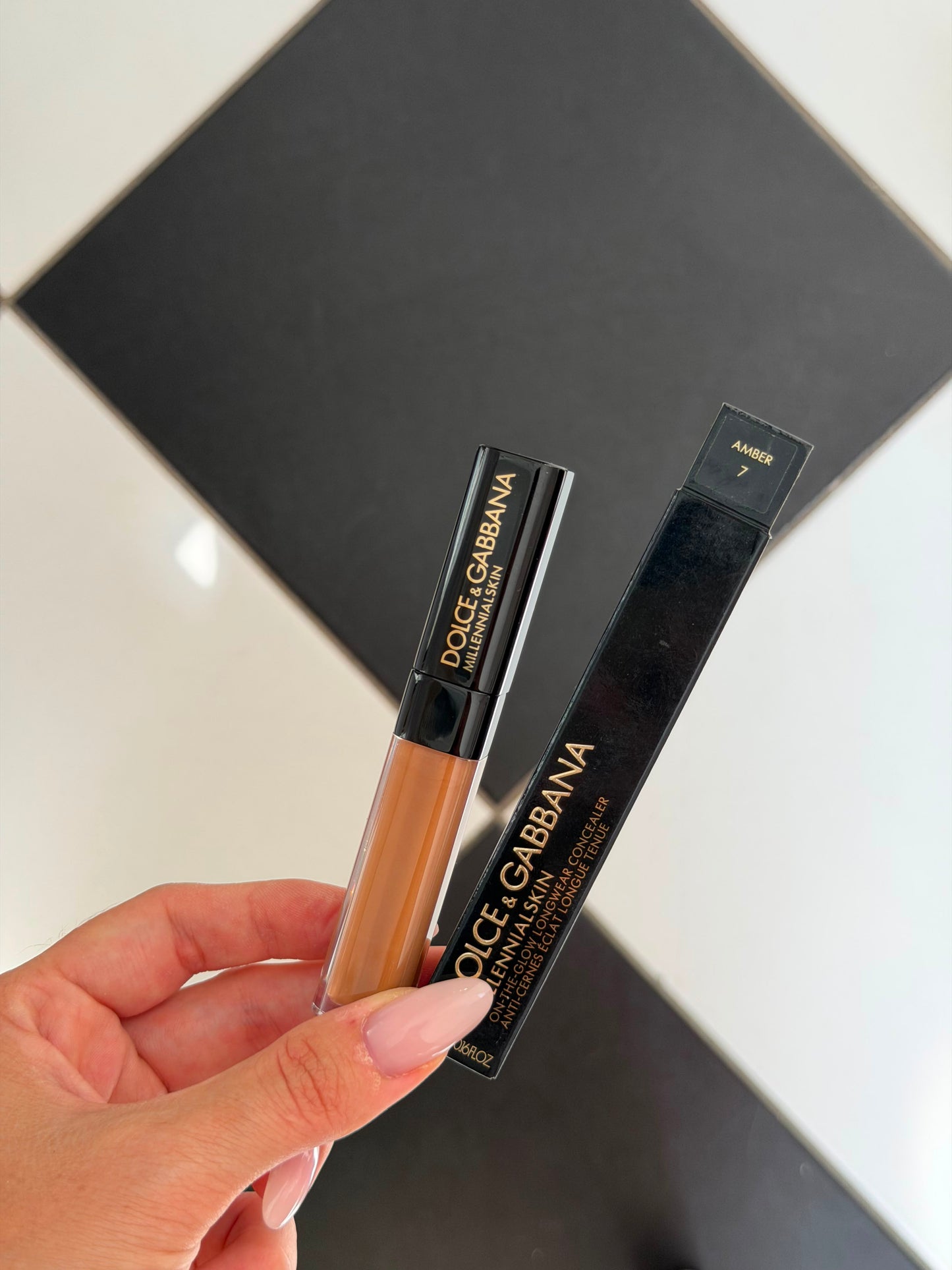 DOLCE&GABBANA
Millennial Skin Longwear Concealer (7)