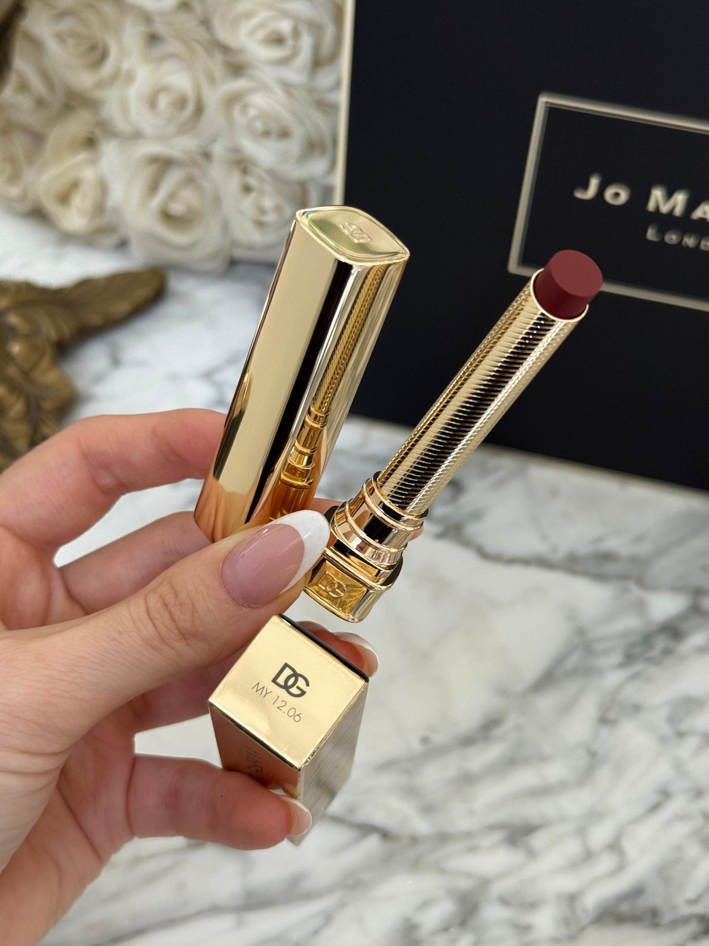 DOLCE&GABBANA My Sculpt Satin
Lasting Color & Hydration Lipstick Stylo - MY 12.06