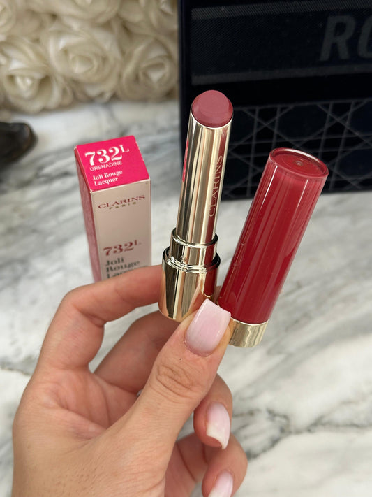CLARINS
Joli Rouge Lacquer