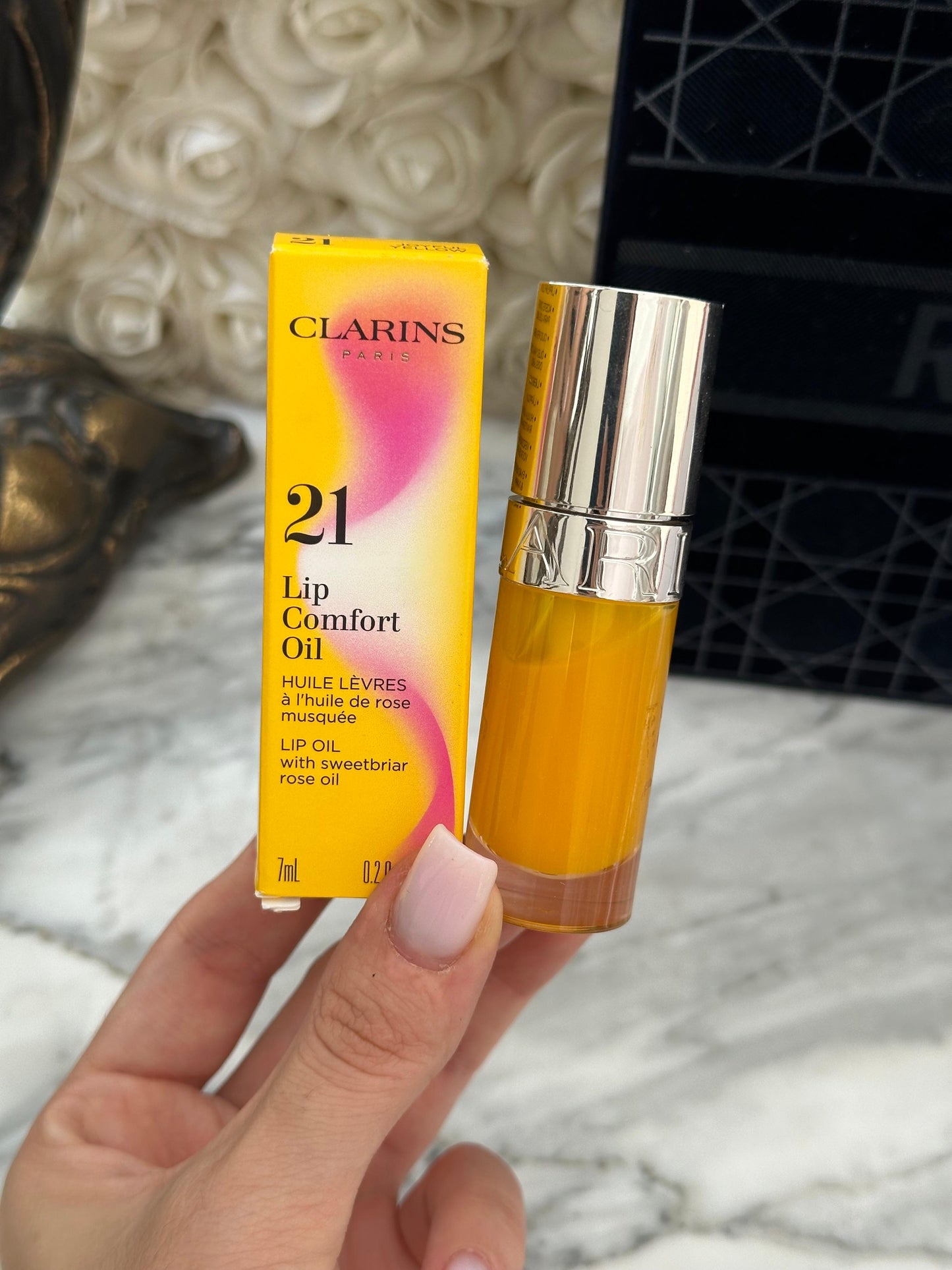 CLARINS Lip Comfort Oil - Hydrating and Plumping Lip Oil