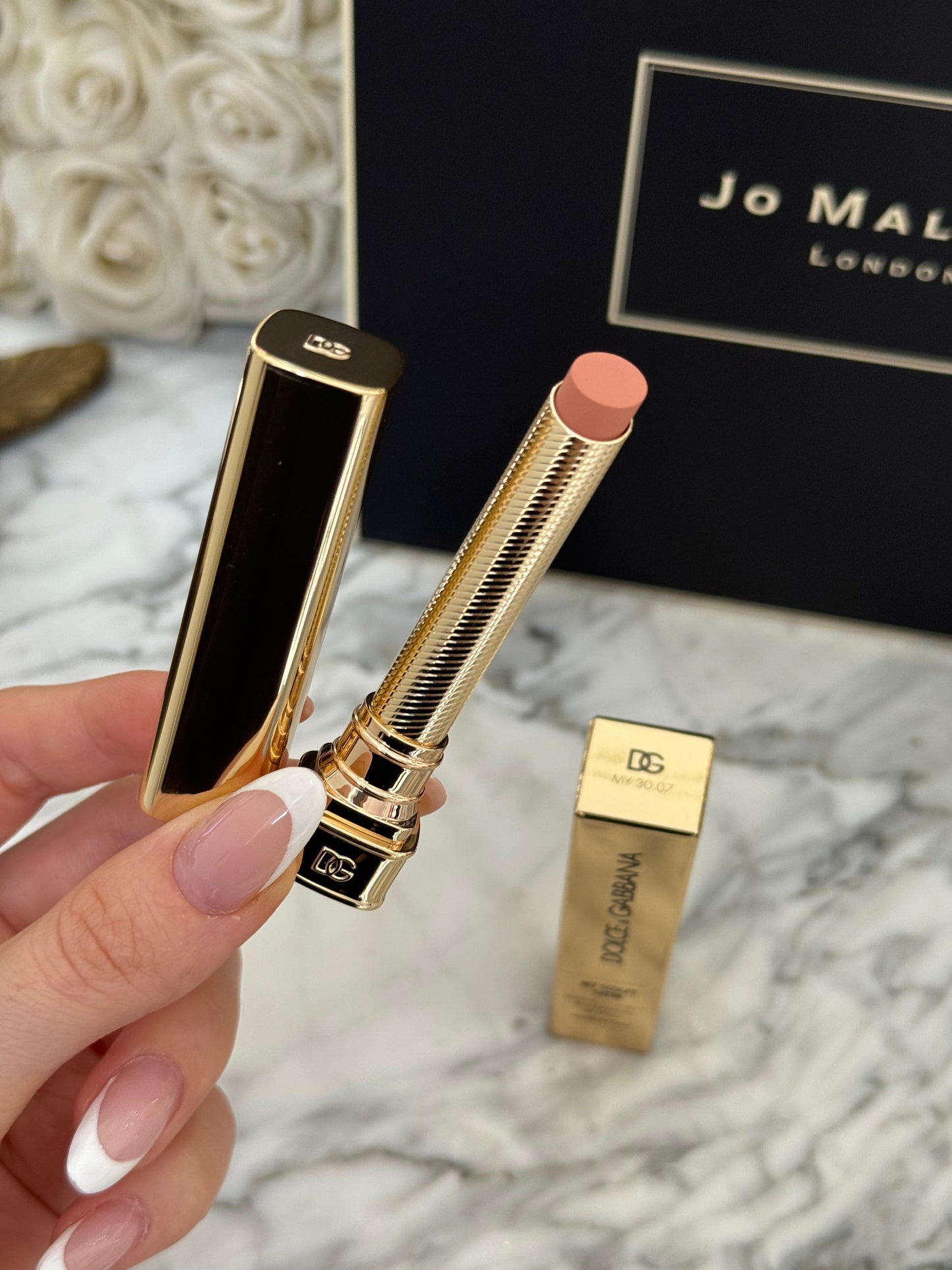 DOLCE&GABBANA My Sculpt Satin
Lasting Color & Hydration Lipstick Stylo - MY 30.07