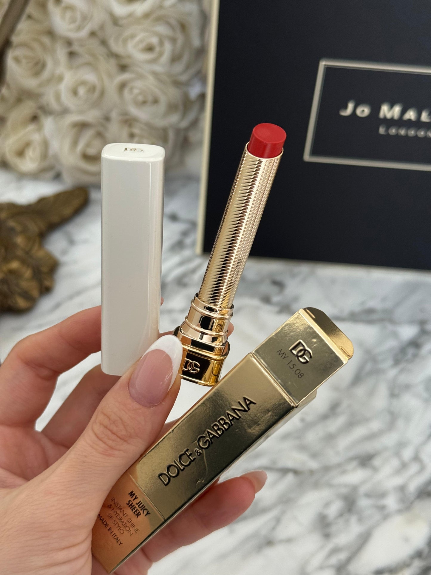 DOLCE&GABBANA My Juicy Sheer Lipstick - My 15.08
Instant Shine & Hydration Lip Stylo