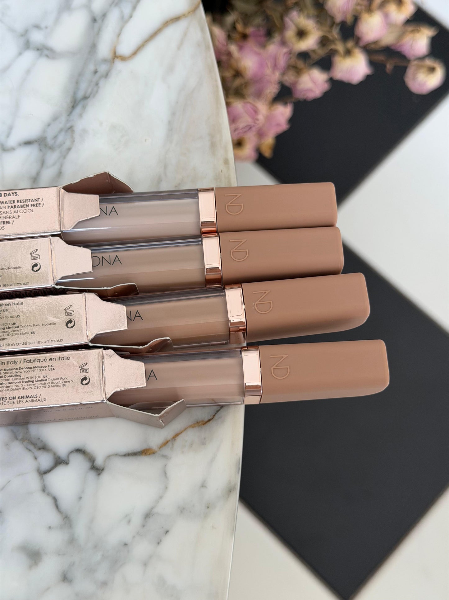 NATASHA DENONA Hy-Glam
Brightening & Hydrating Crease-Proof Serum Concealer (RN3)