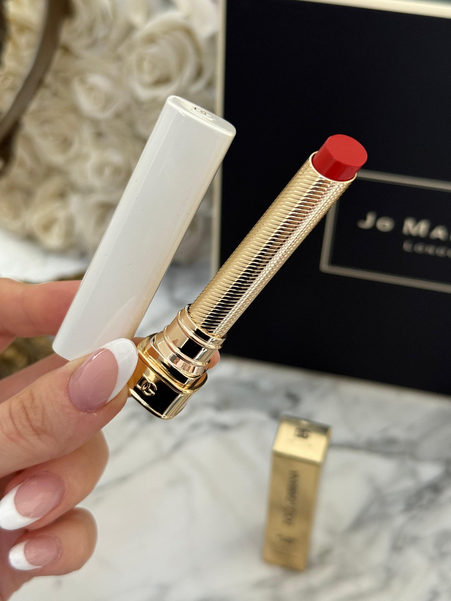 DOLCE&GABBANA My Juicy Sheer Lipstick - My 15.08
Instant Shine & Hydration Lip Stylo