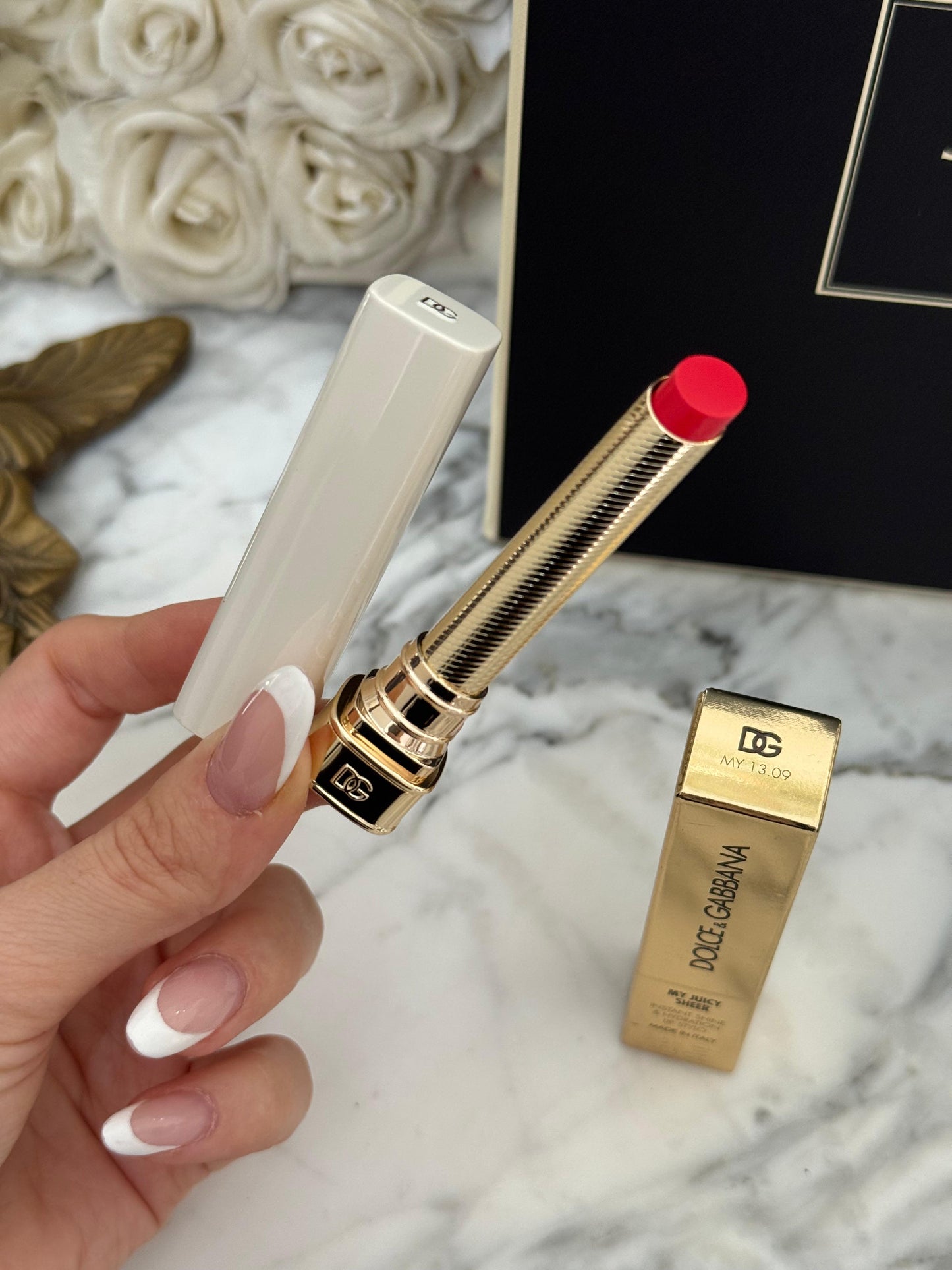 DOLCE&GABBANA My Juicy Sheer Lipstick - My 13.09
Instant Shine & Hydration Lip Stylo