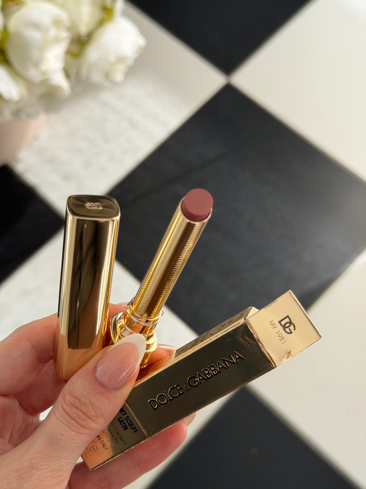 DOLCE&GABBANA My Sculpt Satin
Lasting Color & Hydration Lipstick Stylo - MY 1981