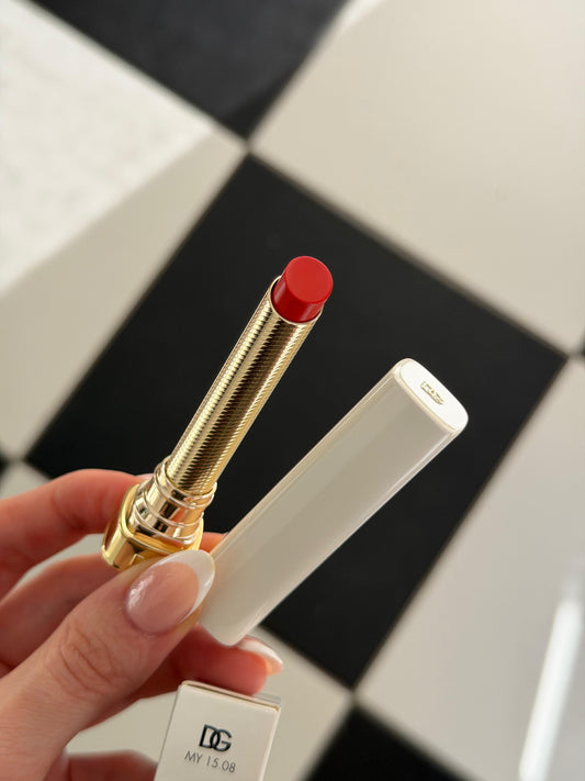 DOLCE&GABBANA My Juicy Sheer Lipstick - My 15.08
Instant Shine & Hydration Lip Stylo