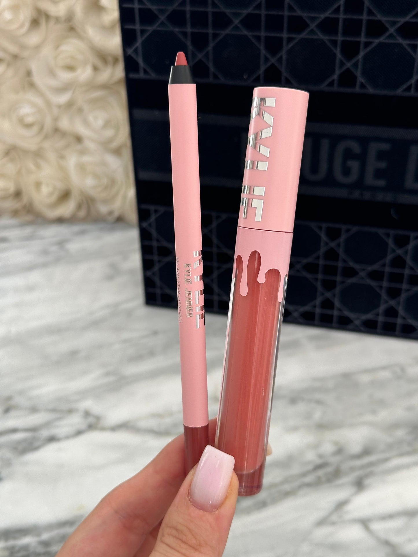 KYLIE JENNER Matte Lip Kit - Lip Liner & Liquid Lipstick (704)