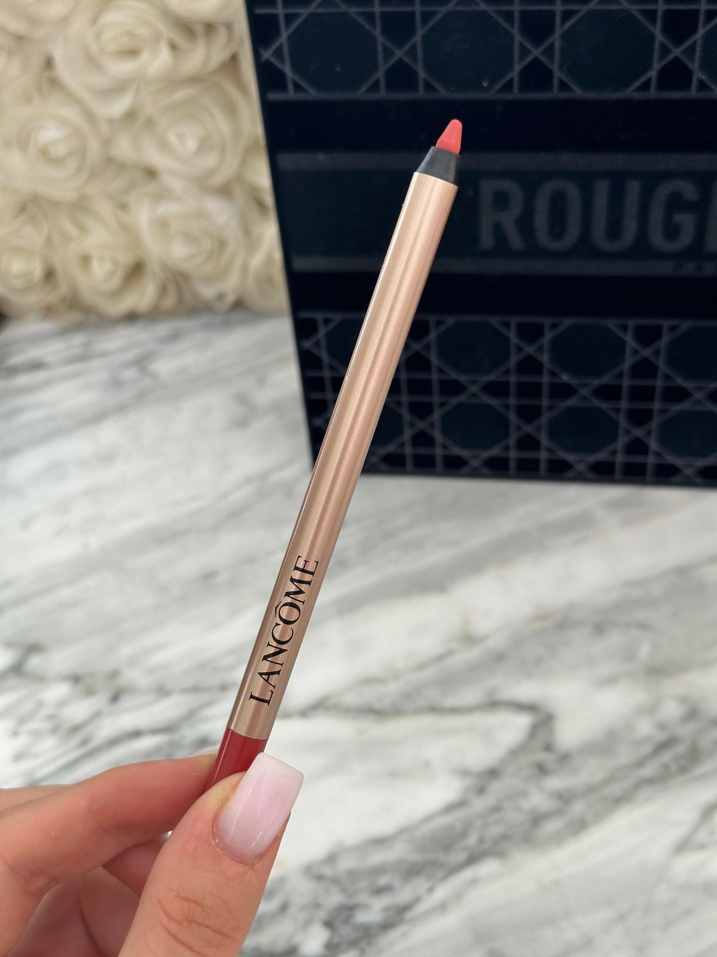 LANCÔME Idôle Lip Shaper
Creamy Matte Lip Liner (50)