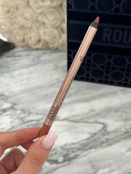 LANCÔME Idôle Lip Shaper
Creamy Matte Lip Liner (53)