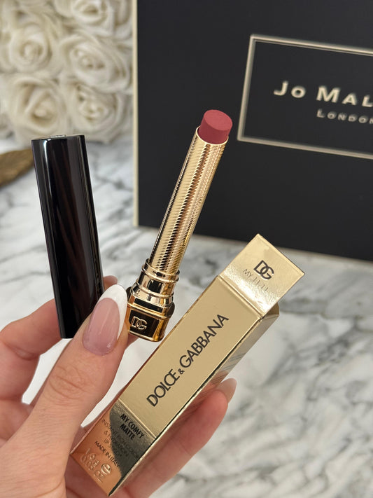 DOLCE&GABBANA My Comfy Matte Lipstick - My 11.11
Instant Rich Color & Hydration Lip Stylo