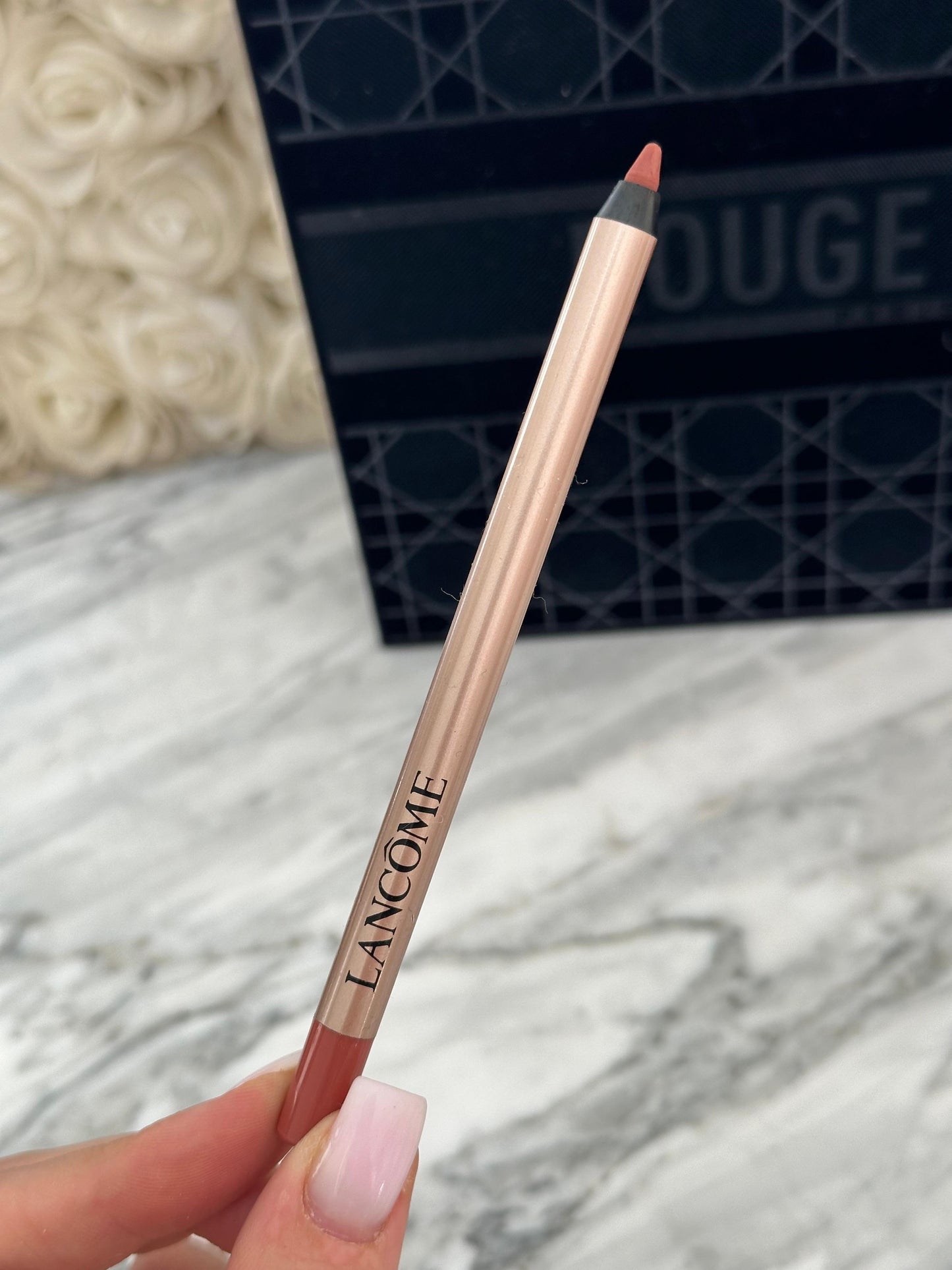 LANCÔME Idôle Lip Shaper
Creamy Matte Lip Liner (53)