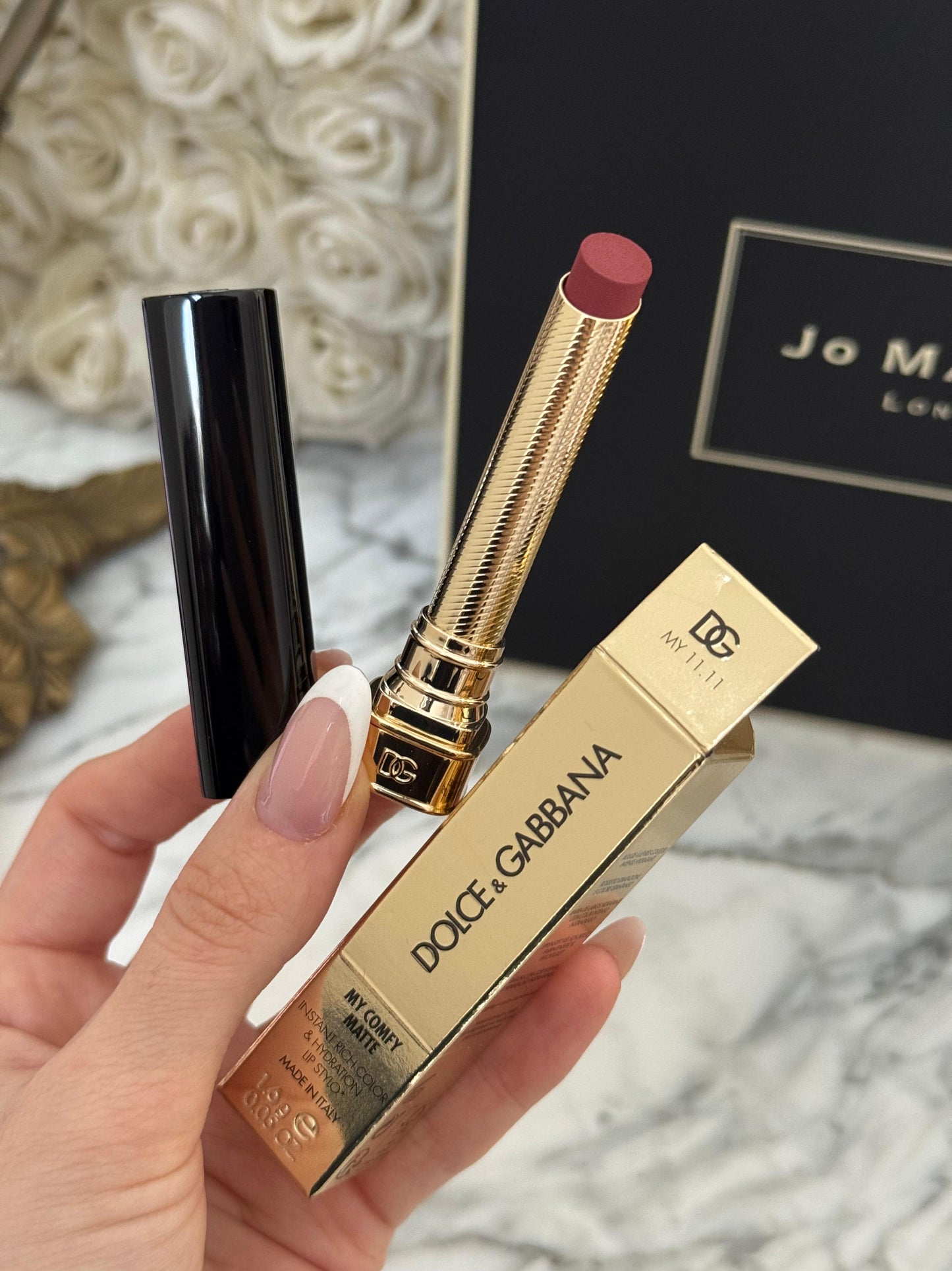 DOLCE&GABBANA My Comfy Matte Lipstick - My 11.11
Instant Rich Color & Hydration Lip Stylo