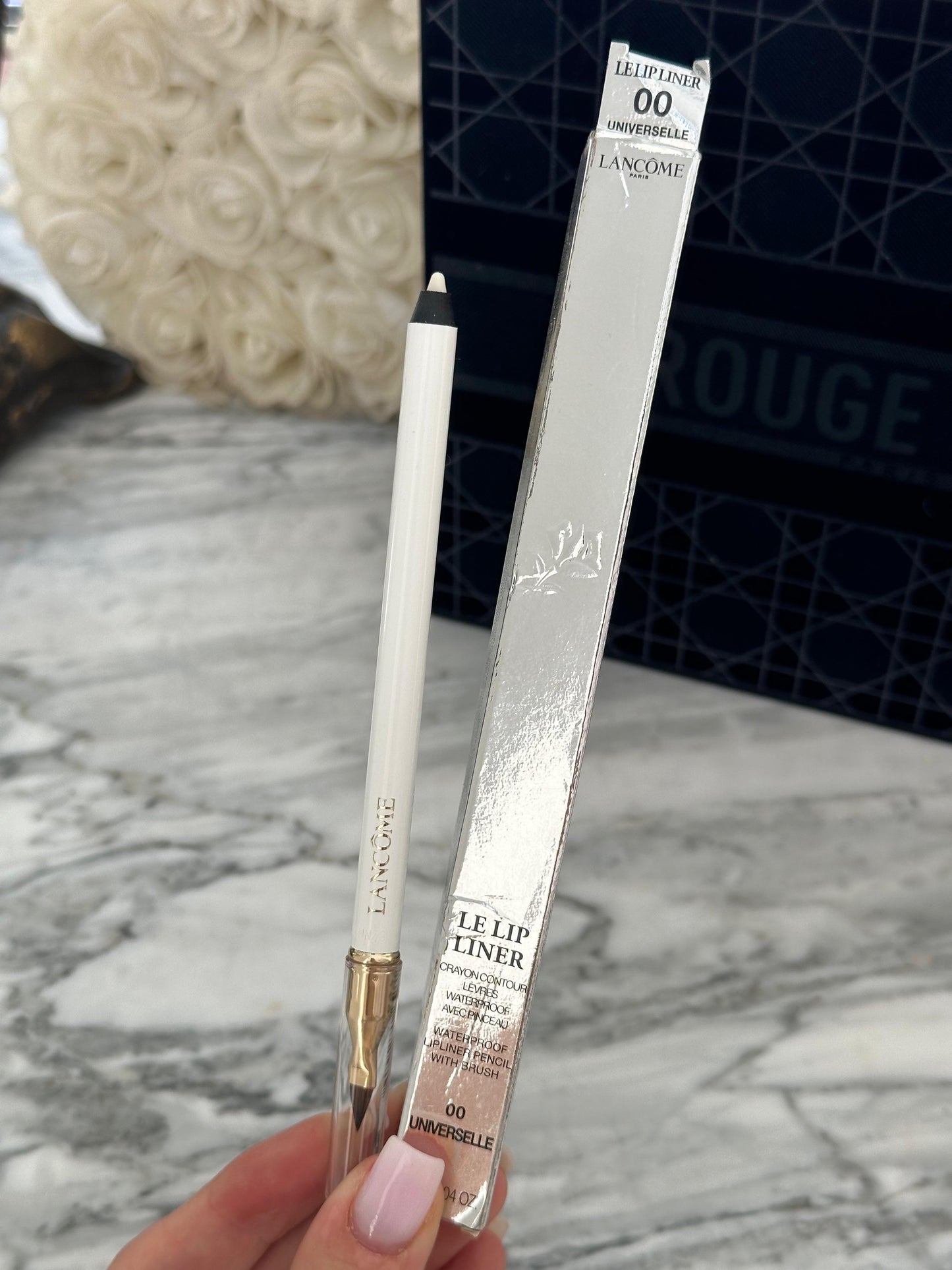 LANCÔME Le Lip Liner Pencil
Waterproof & Smudge-Resistant (00)