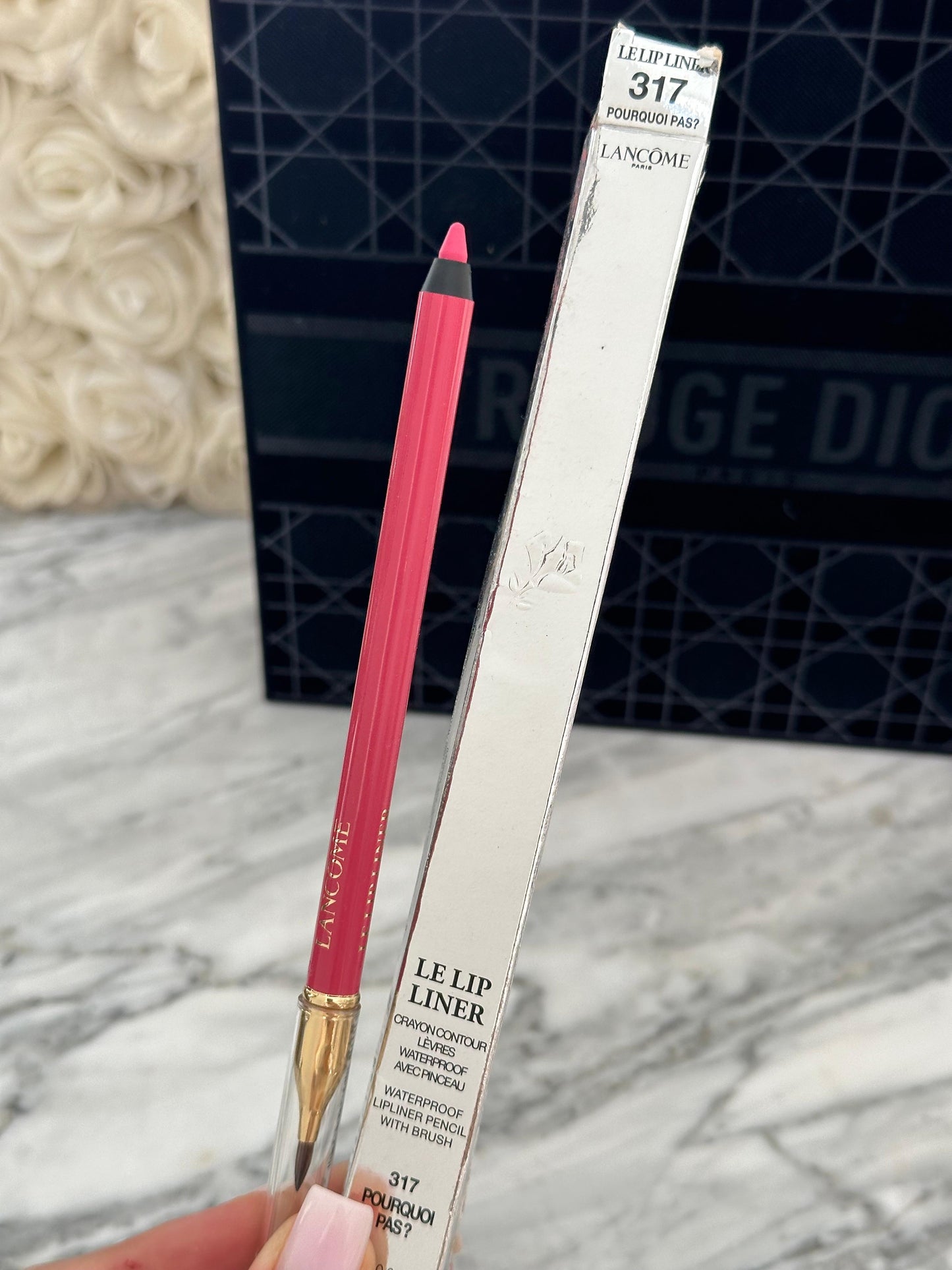 LANCÔME Le Lip Liner Pencil
Waterproof & Smudge-Resistant (317)