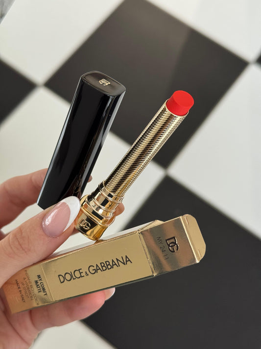 DOLCE&GABBANA My Comfy Matte Lipstick - My 24.11
Instant Rich Color & Hydration Lip Stylo