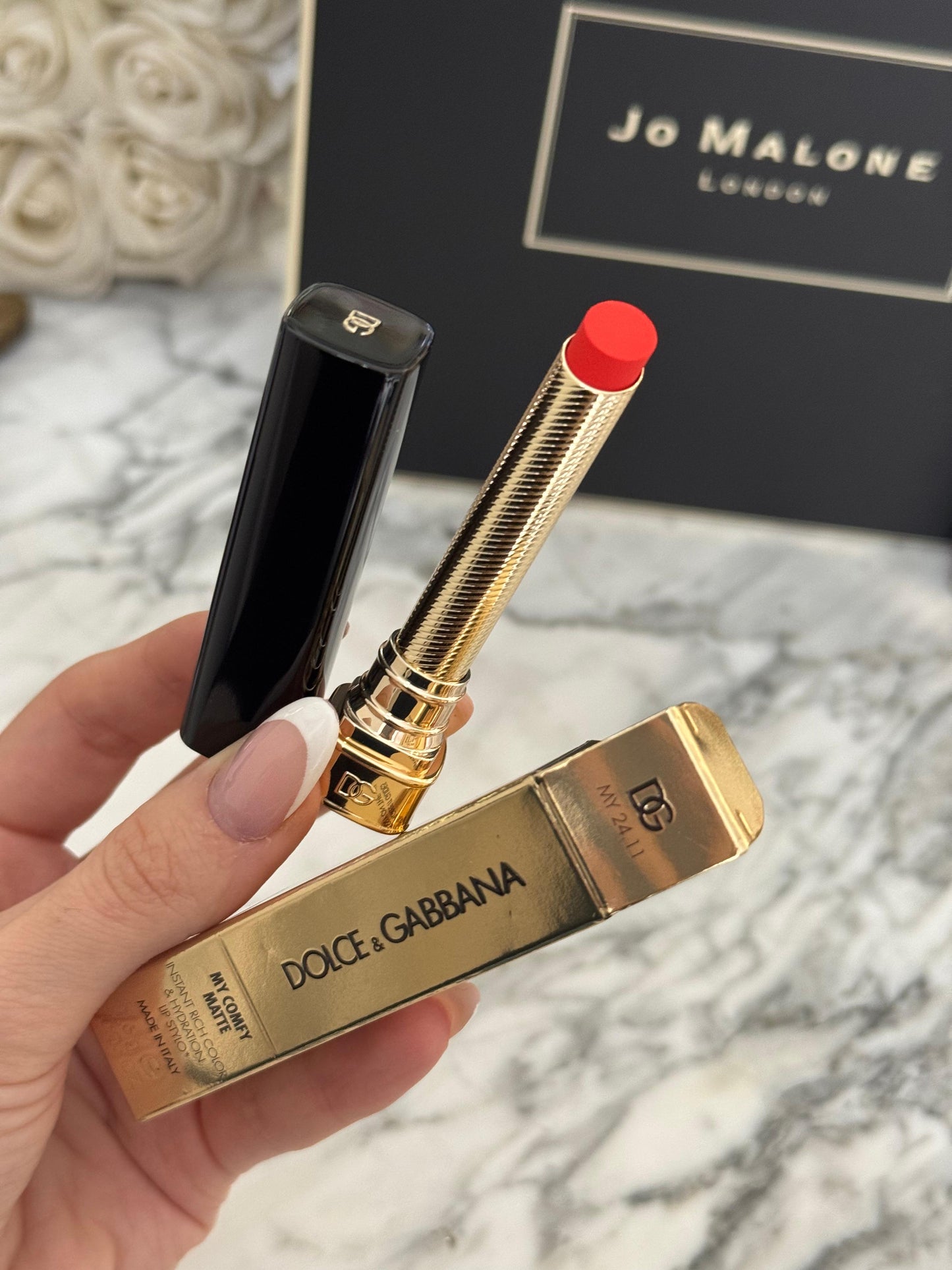 DOLCE&GABBANA My Comfy Matte Lipstick - My 24.11
Instant Rich Color & Hydration Lip Stylo