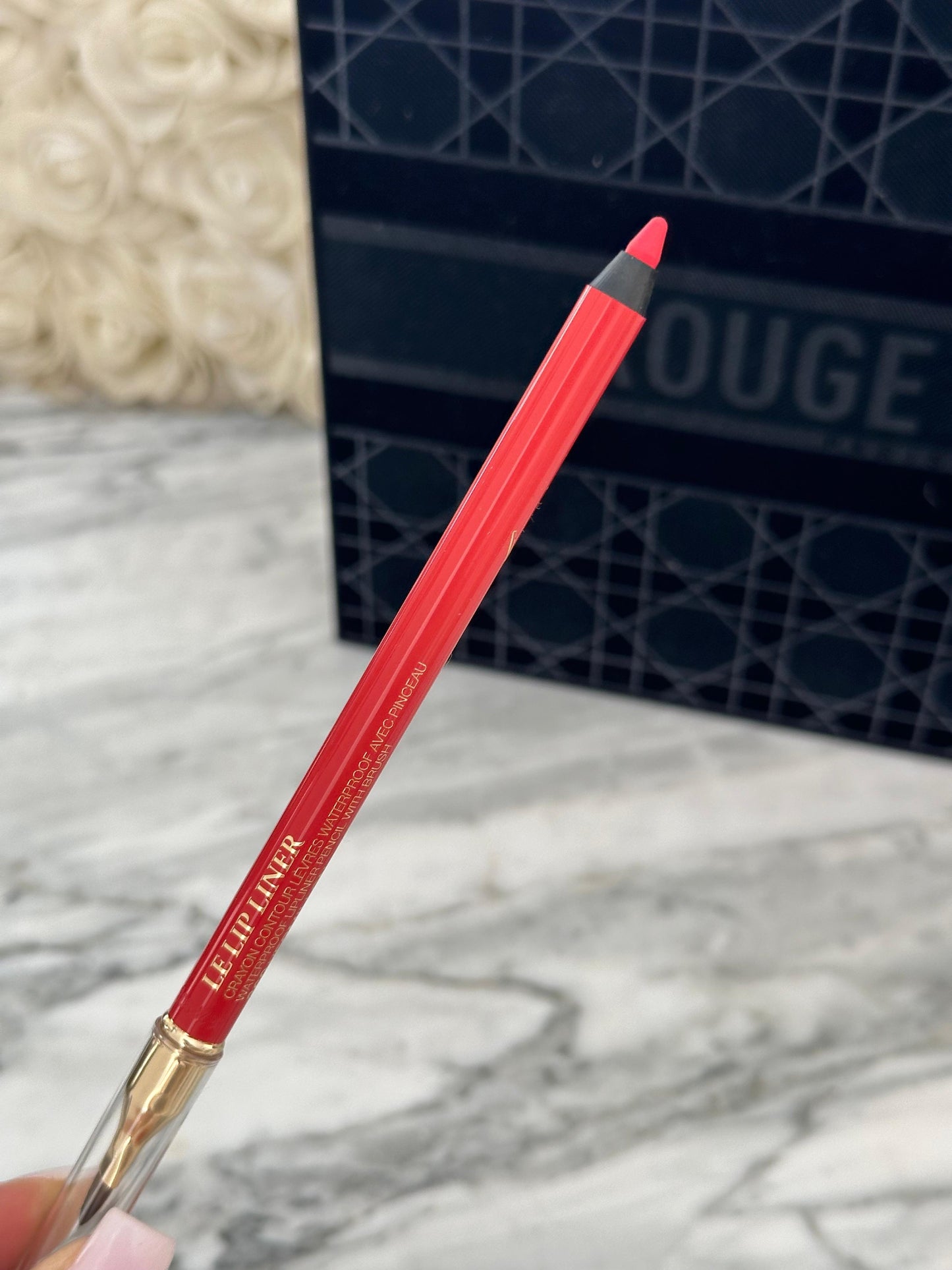 LANCÔME Le Lip Liner Pencil
Waterproof & Smudge-Resistant (369)